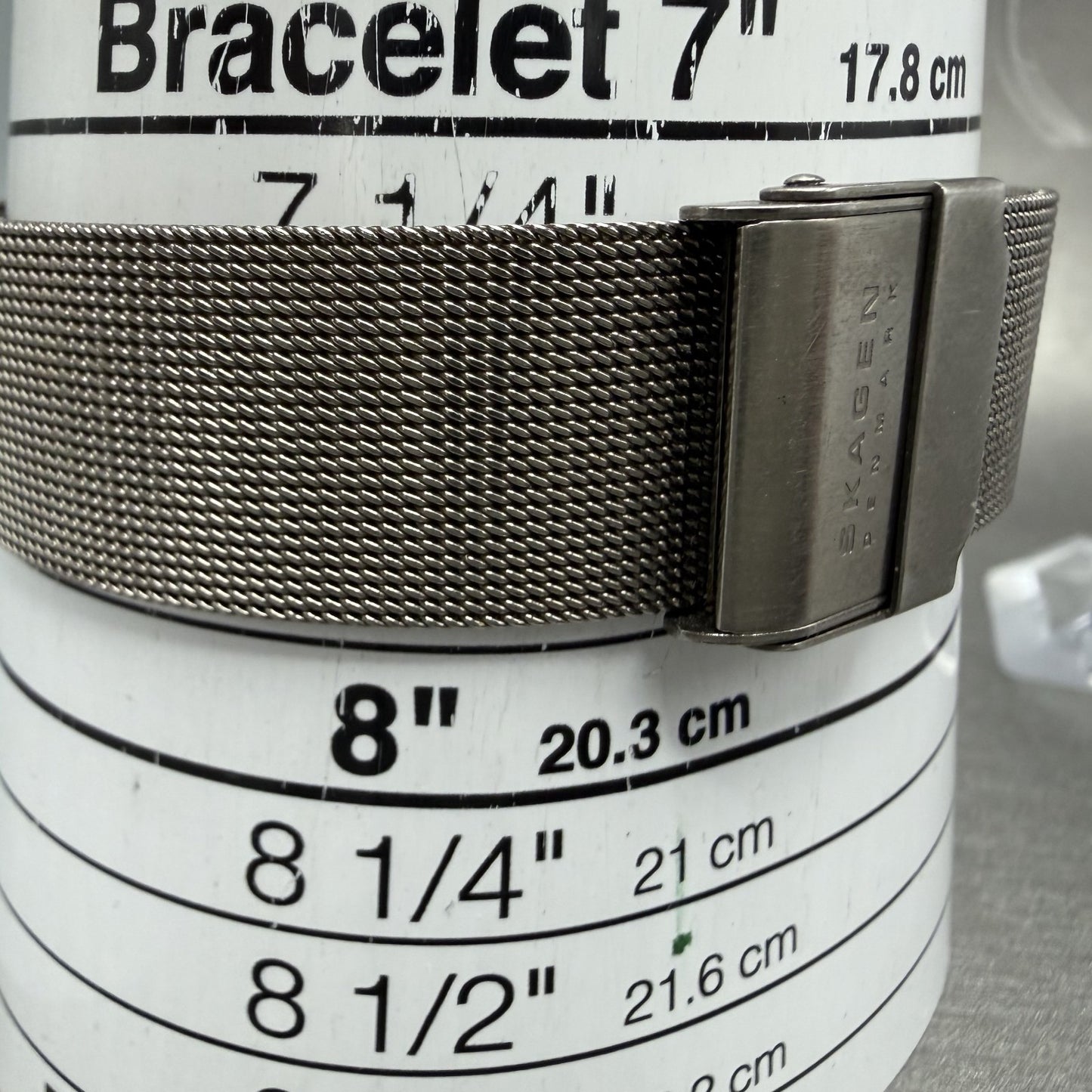 Skagen Watch Men 34mm Gray Dial Titanium Round Mesh Band 233LTTM New Battery10