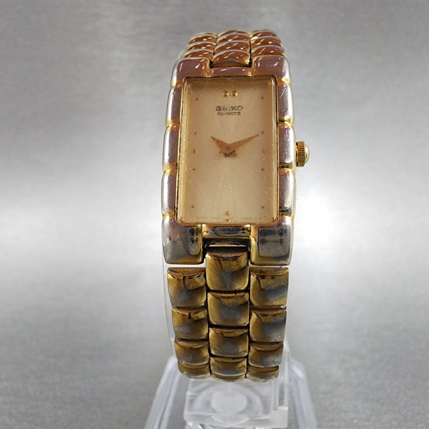 Seiko Tank Watch Women 16mm Champagne Dial Gold Tone Rectangle 1N00-5G09 NewBat