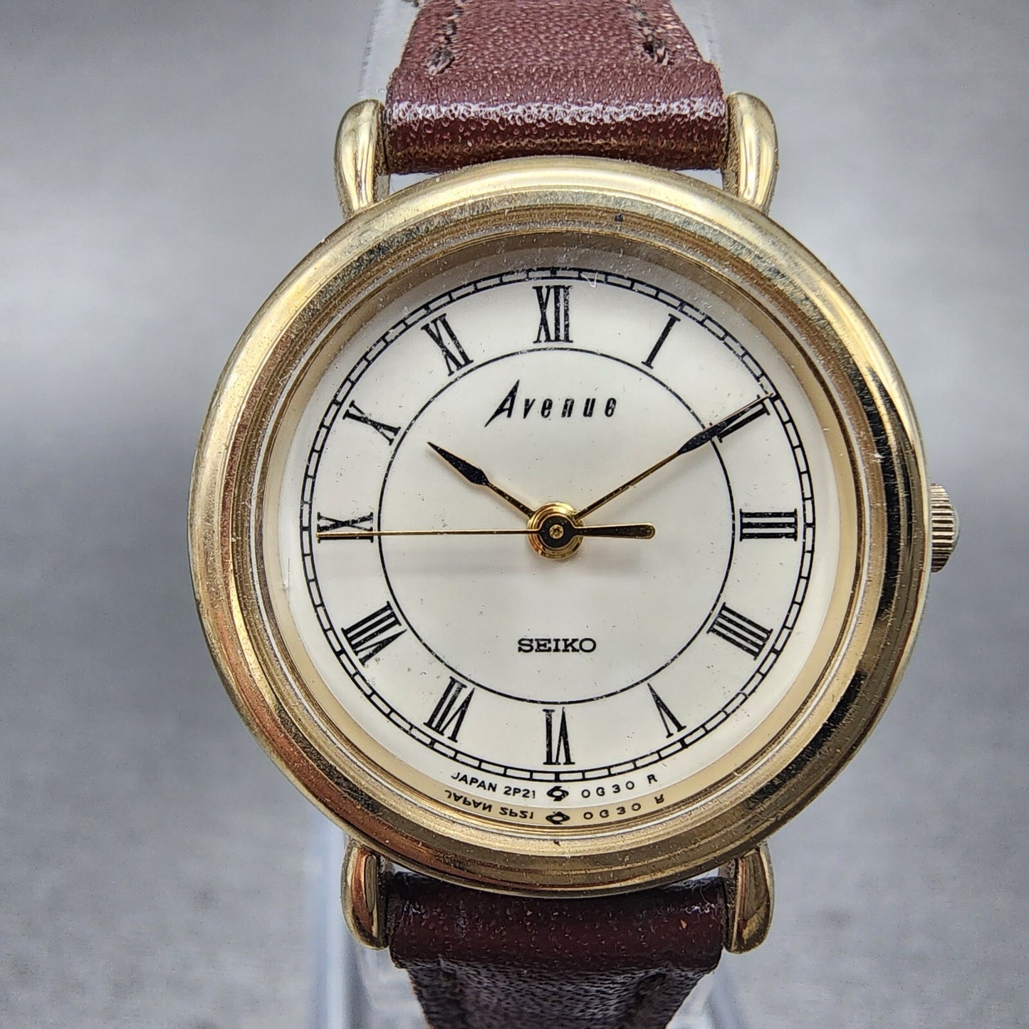 Seiko Avenue Watch Women 24mm White Dial Gold Tone Round 2P21-0B6A New Battery