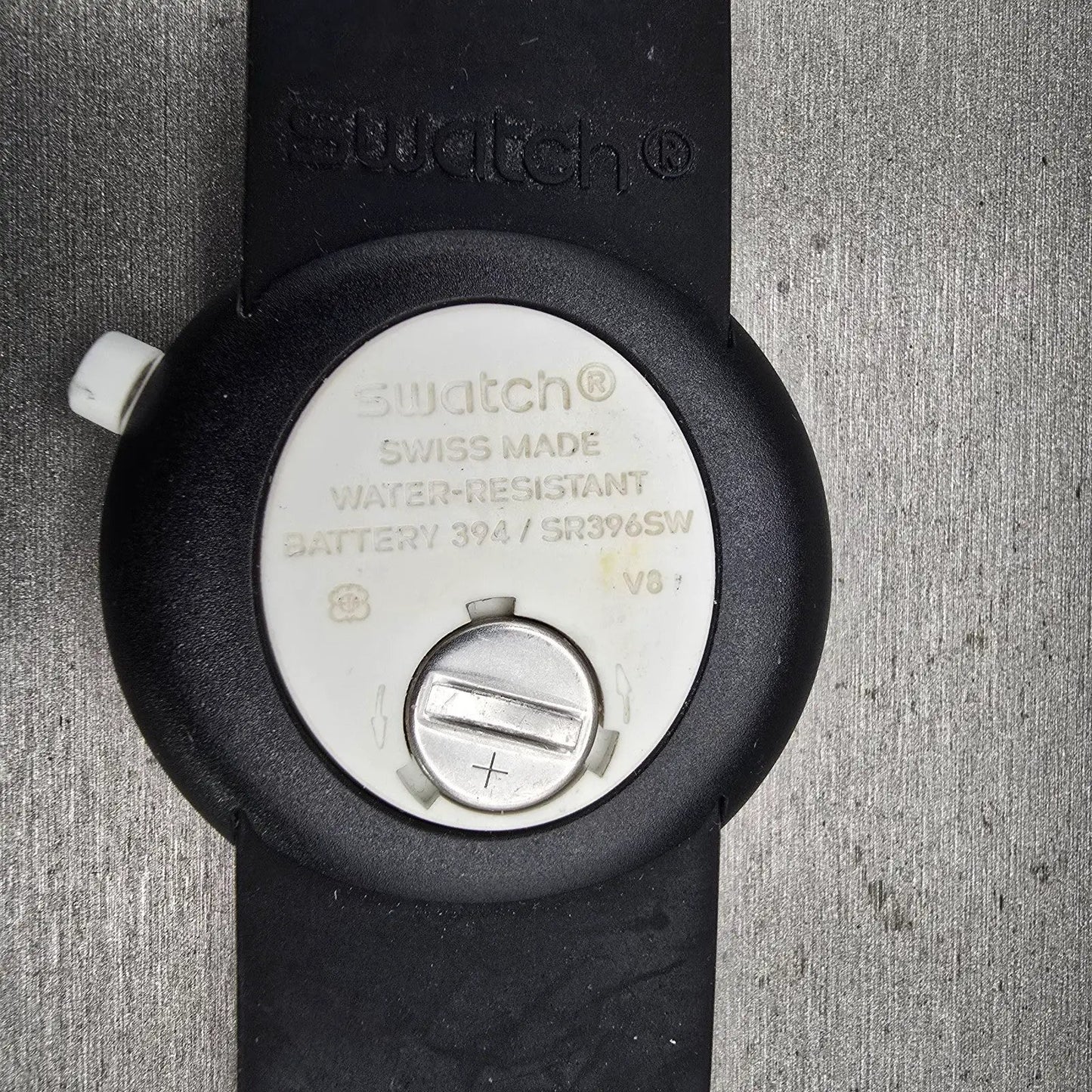 Swatch POPMOVING Watch Men 45mm White Dial Two Tone Round PWN100 New Battery10