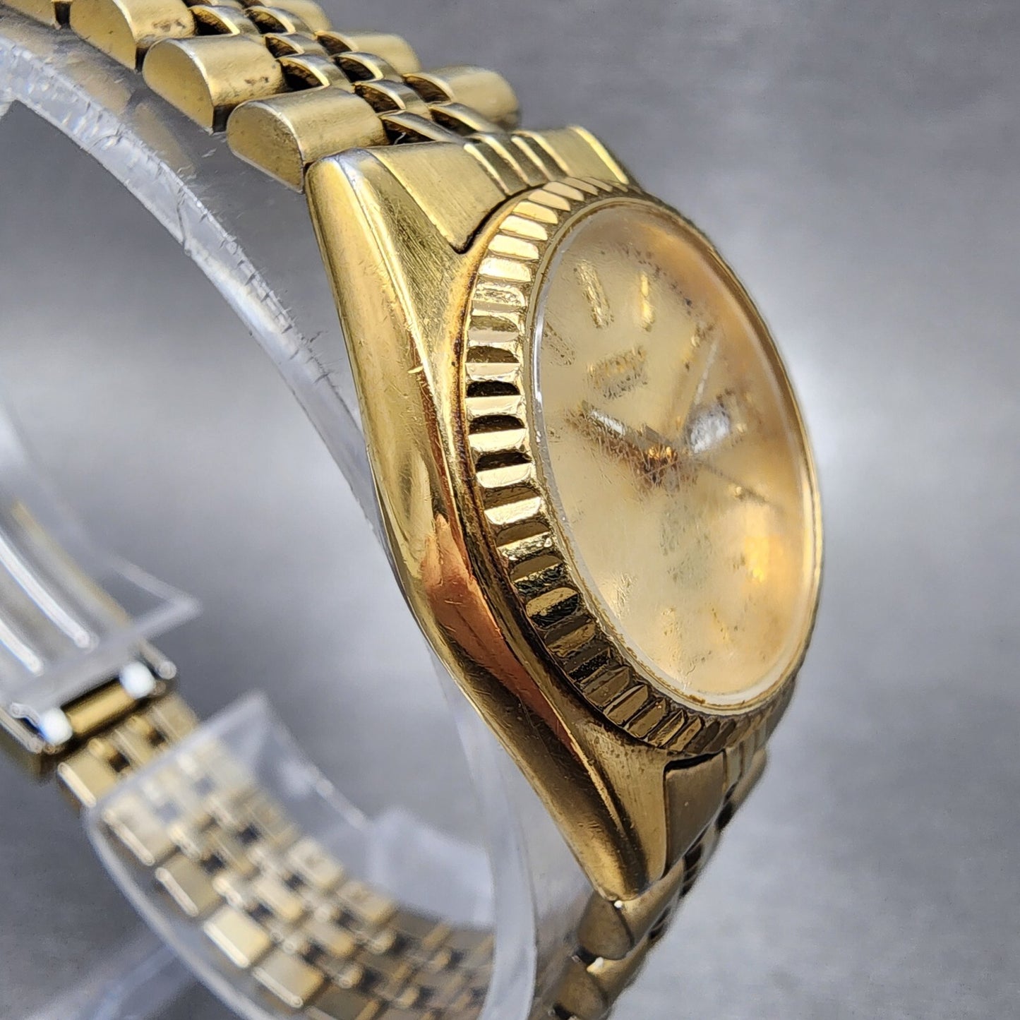 Seiko Watch Women 24mm Gold Dial Gold Tone Daydate Round 7N83-0041 New Battery