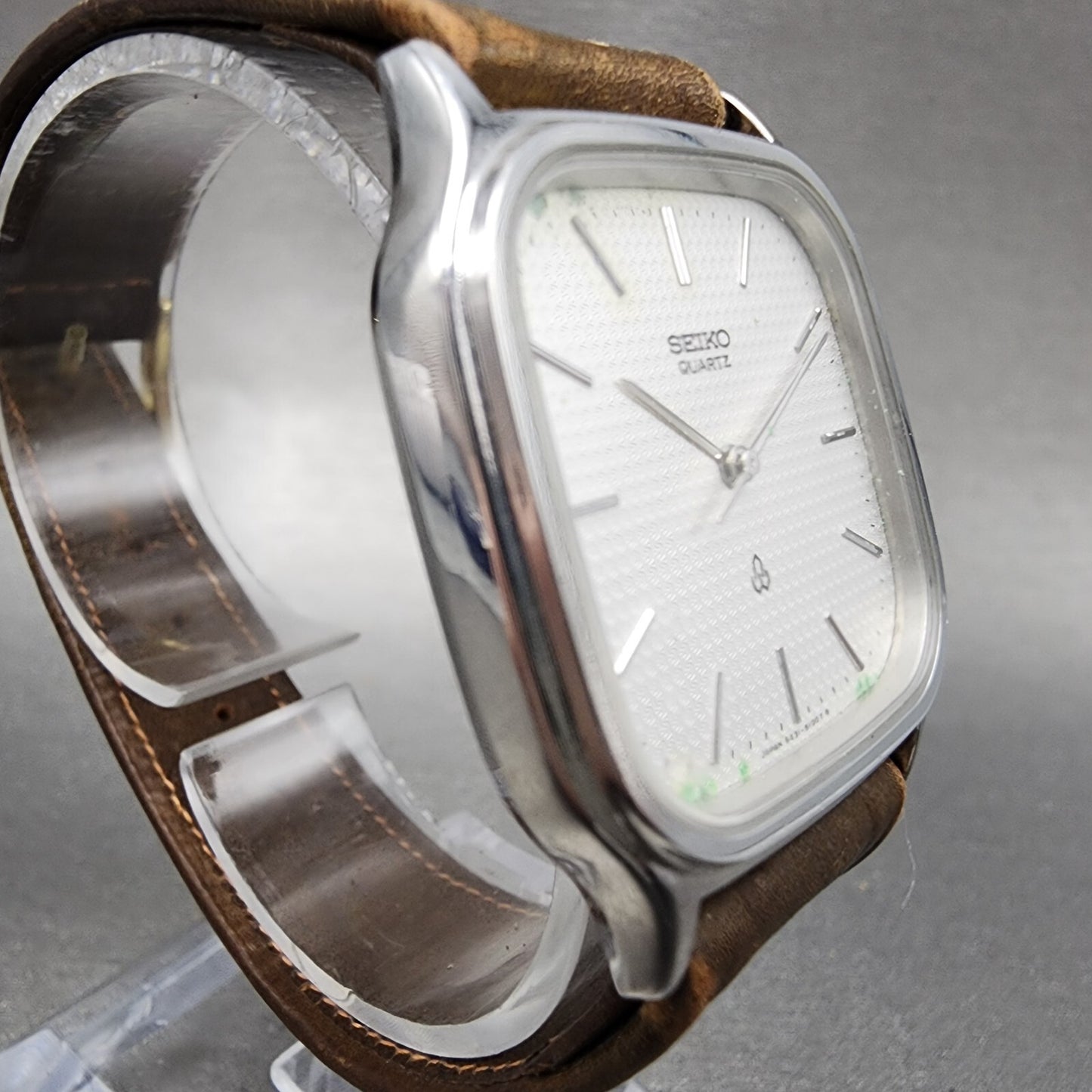 Seiko Watch Men 30mm Silver Dial Silver Tone Square 6431-5050 New Battery