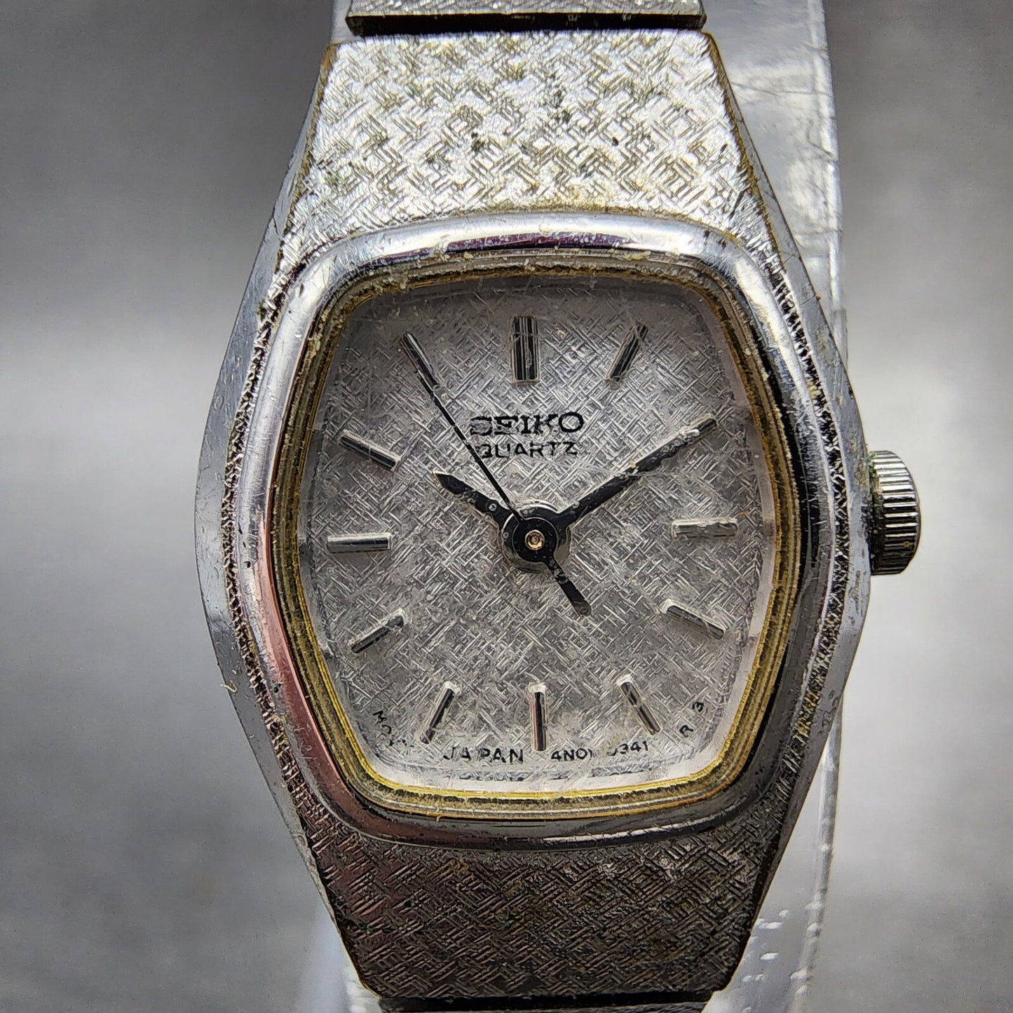 Seiko Watch Women 17mm Silver Dial Silver Tone Hexagon 4N01-5021 New Battery