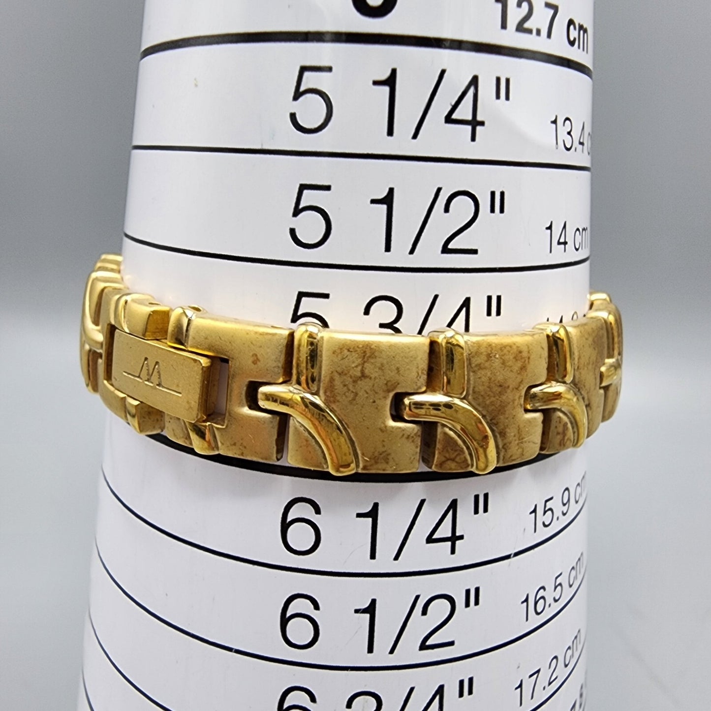 Wittnauer Watch Women Gold Tone MOP Dial Round 19mm RL8368 New Batttery