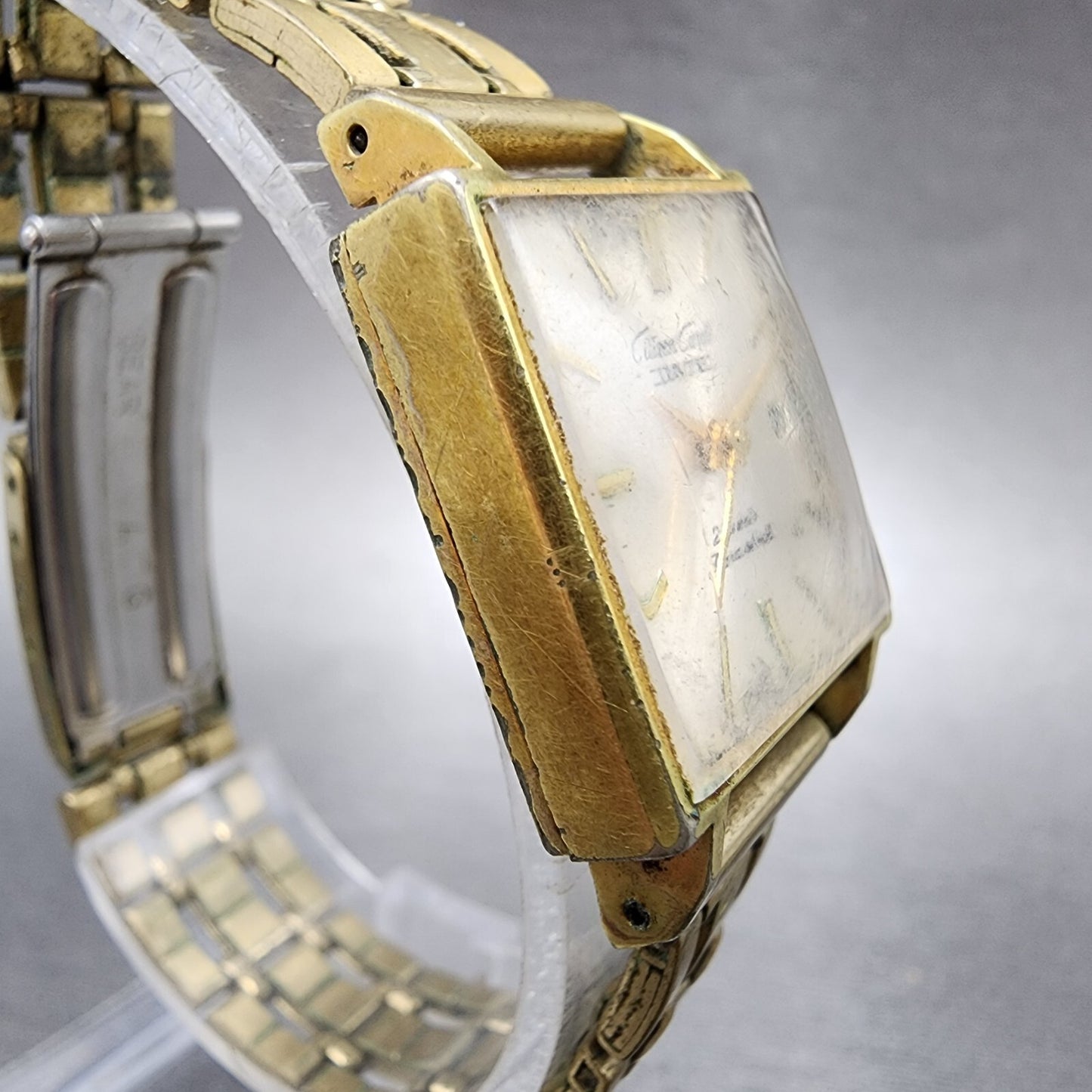Citizen Carol Date Watch Women 22mm Silver Dial Gold Plated Manual Wind Runs
