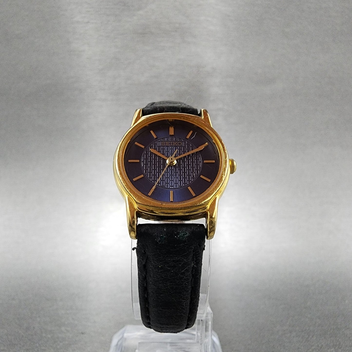 VTG Seiko Watch Women 22mm Blue Dial Gold Tone Round V701-A110 New Battery
