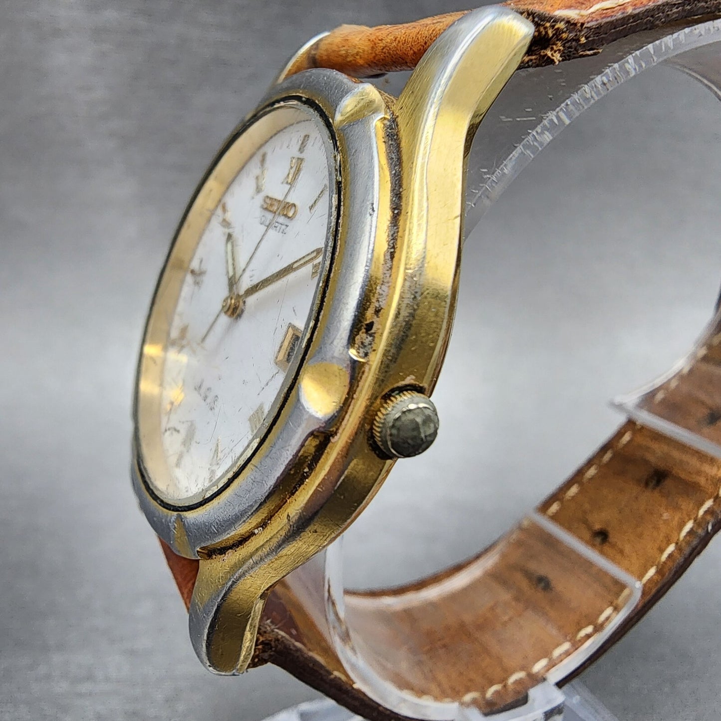 Seiko AGS Watch Men 37mm White Dial Gold Tone Date Round 7M22-8A29 PARTS