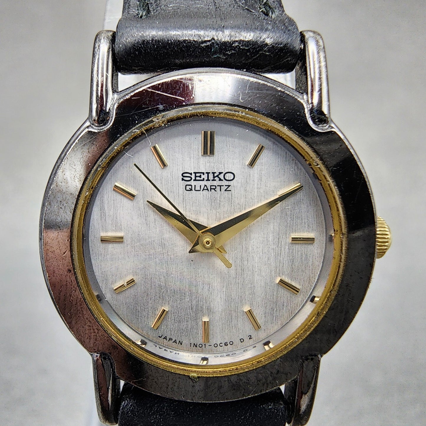 VTG Seiko Watch Women 22mm Silver Dial Black Tone Round 1N01-0A29 New Battery