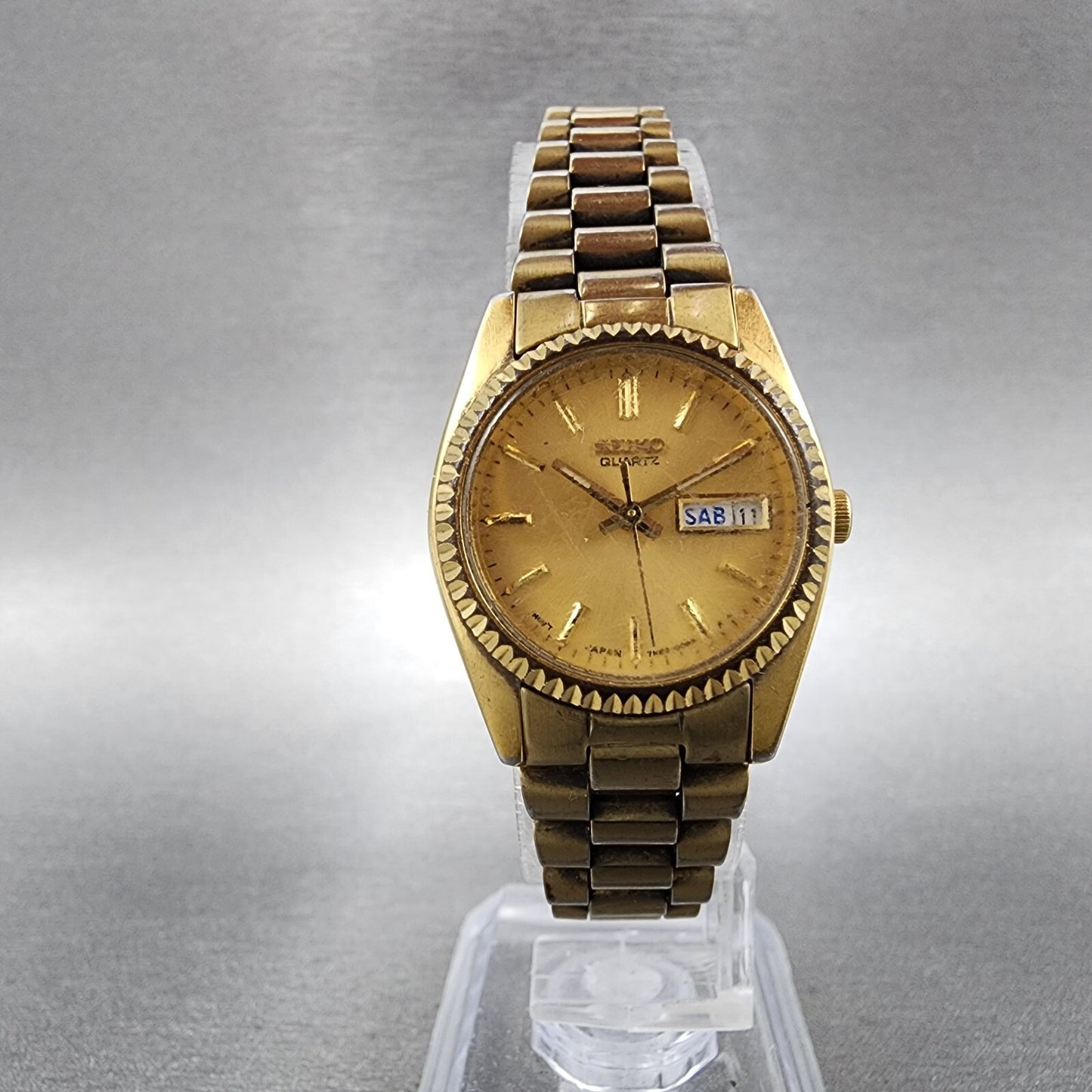 Seiko Watch Women 25mm Gold Dial Gold Tone Daydate Round 7N83-0041 New Battery