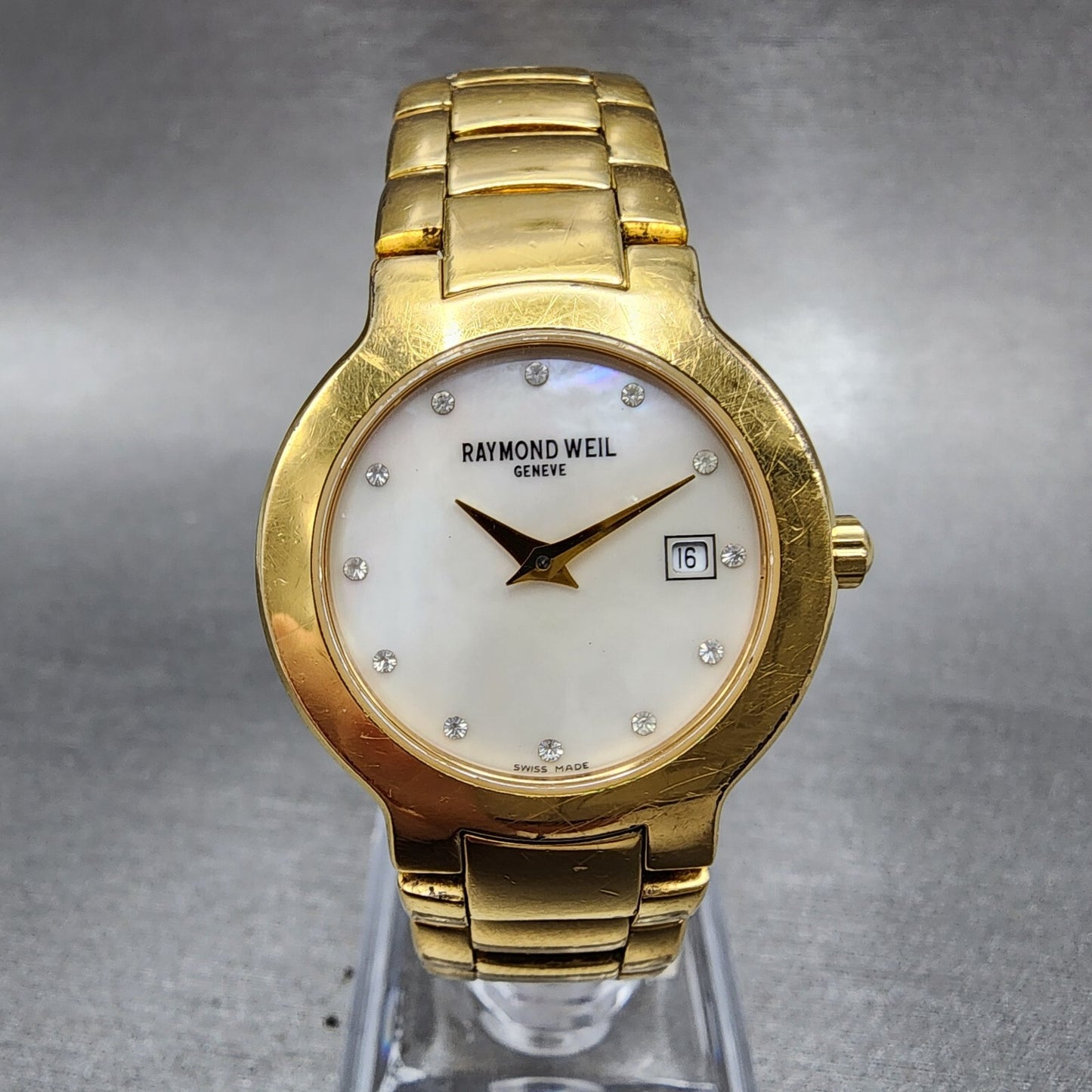 Raymond Weil Watch Women 27mm MOP Dial Gold Plated Date Round 5392 New Battery