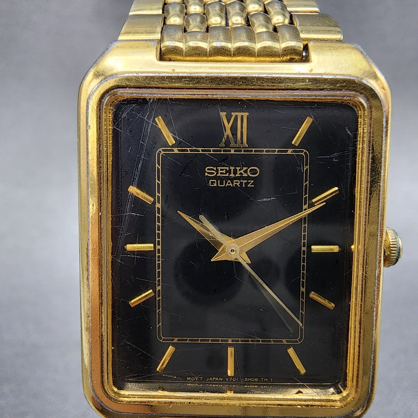 Seiko Tank Watch Men 26mm Black Dial Gold Tone V701-5jo9 New Battery