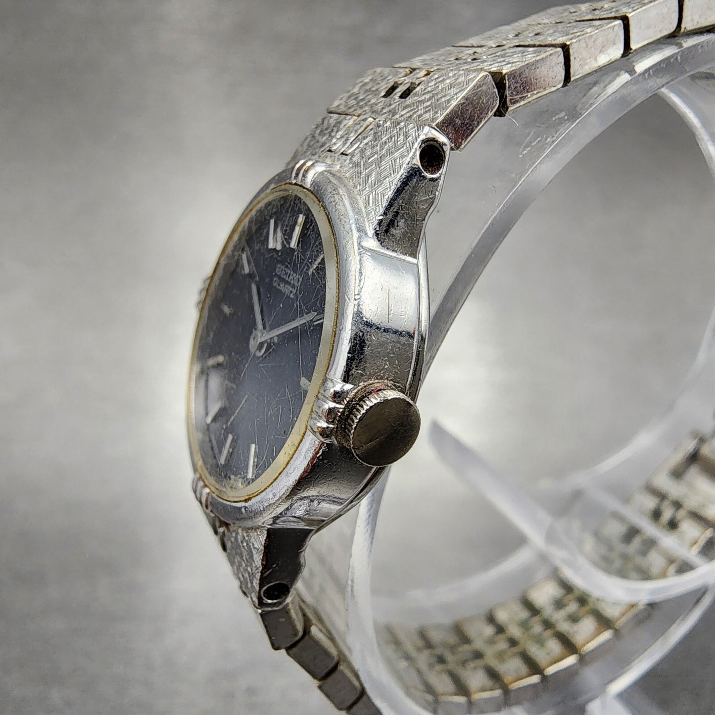 VTG Seiko Watch Women 19mm Blue Dial Silver Tone Round 1400-0250 New Battery