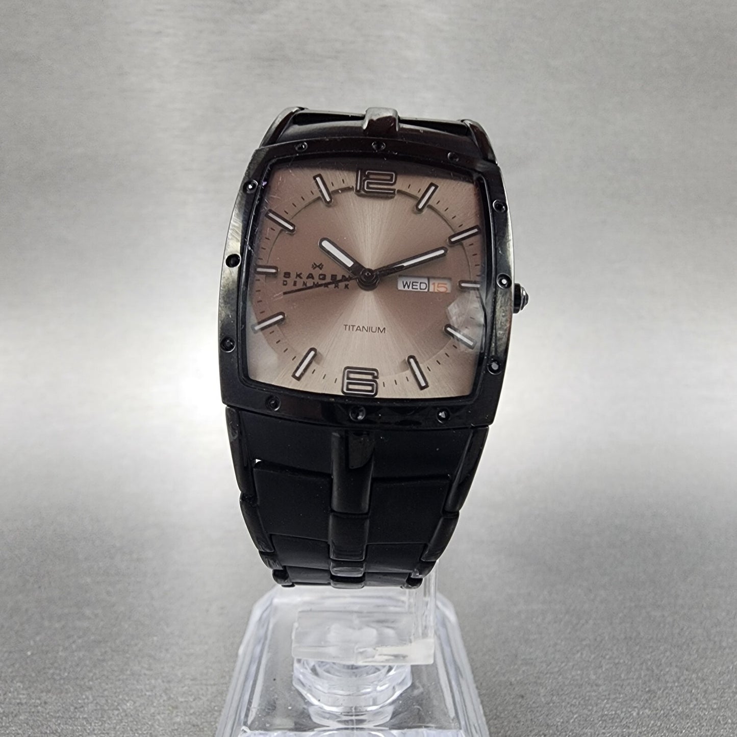 Skagen Tank Watch Women 27mm Silver Dial Black Case Daydate Rectangle New BAtt