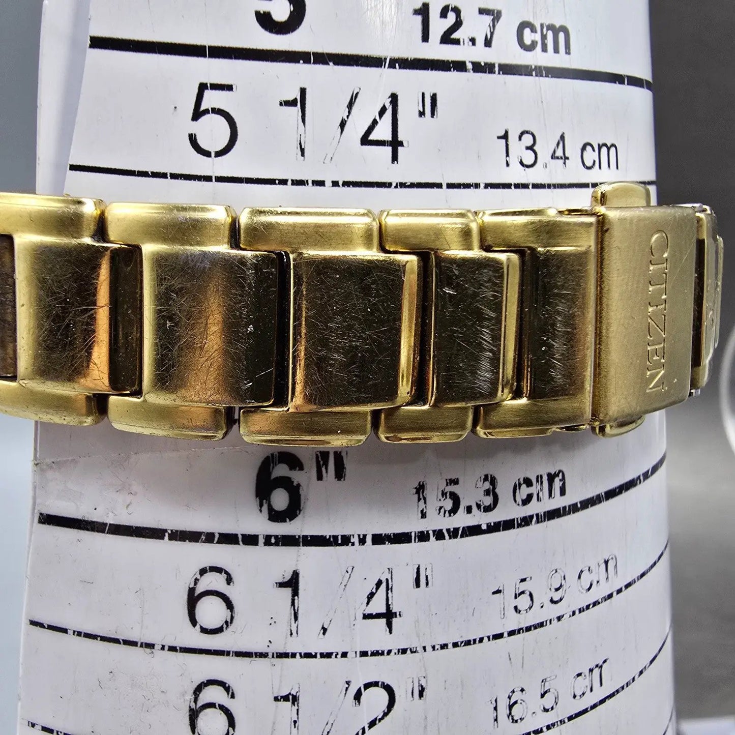 Citizen Eco-Drive Watch Women 30mm Silver Dial Gold Tone Date E013-S111676 Runs11