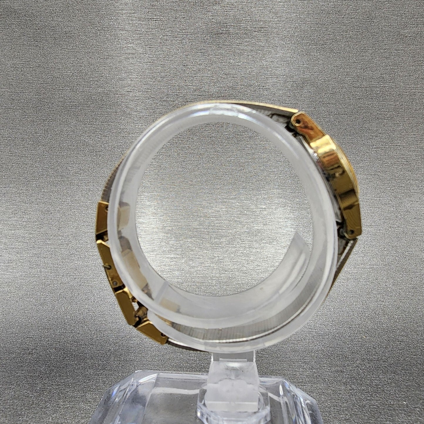 VTG Bulova Watch Women 16mm Cream Dial Gold Tone Round 83391 New Battery