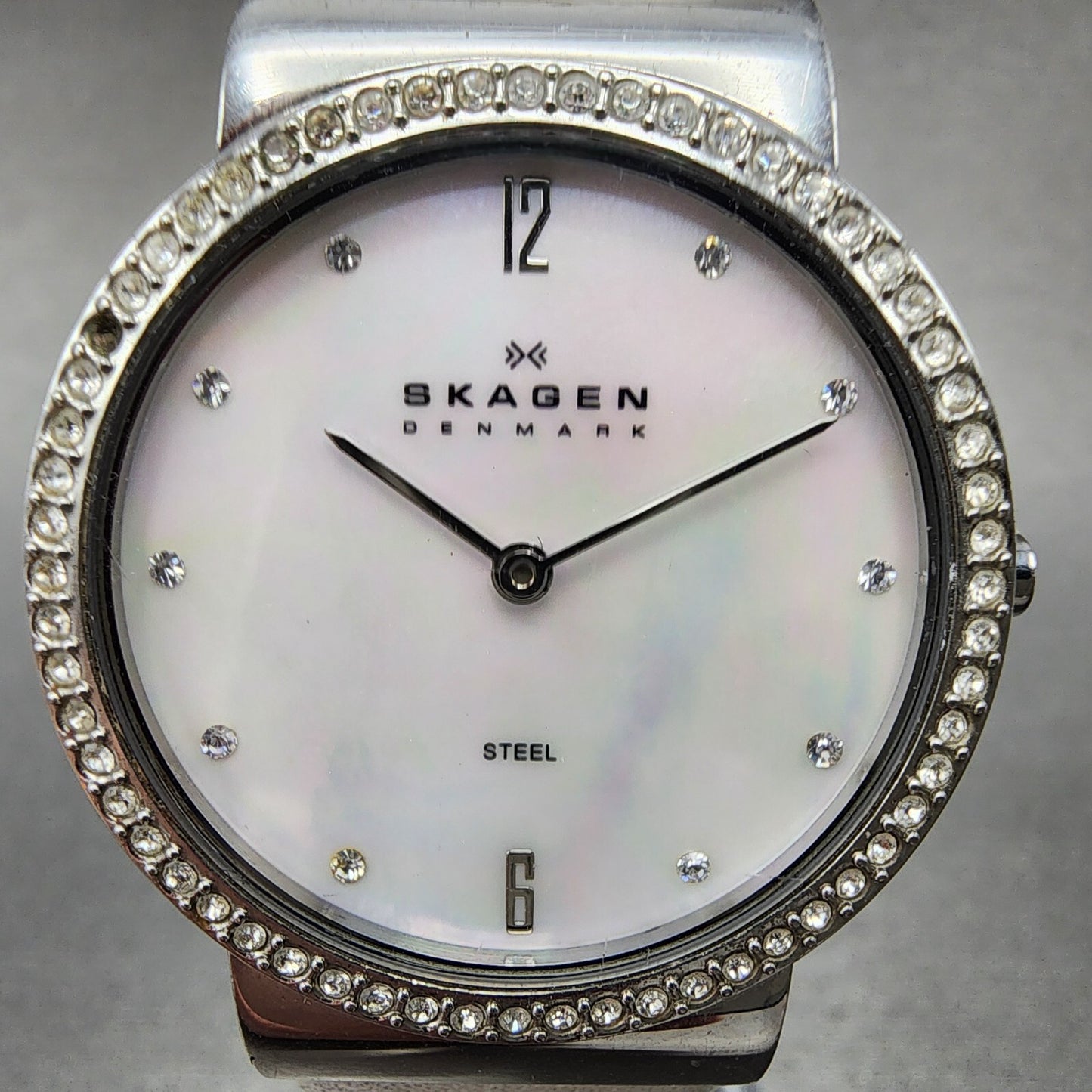 Skagen Steel Watch Women 32mm MOP Dial Silver Tone Round C644LSLW1 New Battery