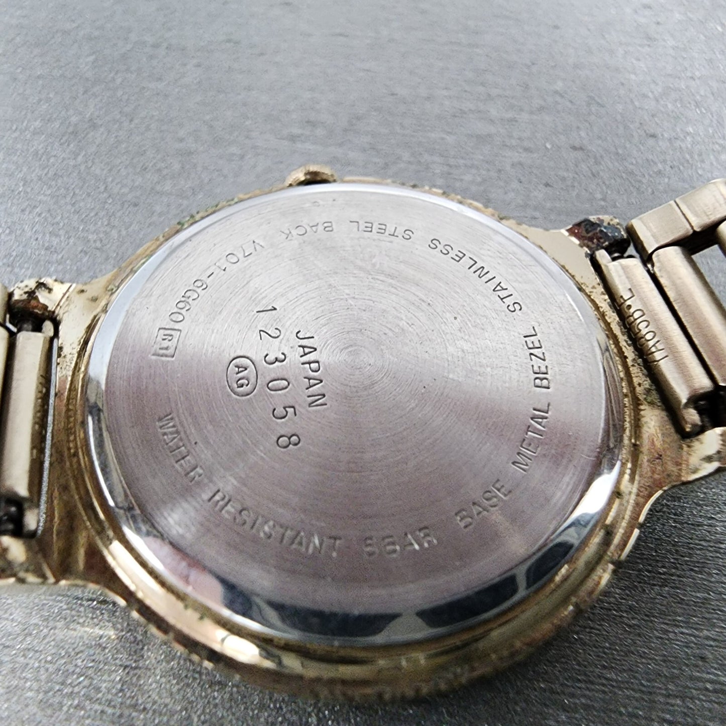 Seiko ALBA Urban Watch Women 29mm Gray Dial Silver Tone Round V701-6G60 New Batt