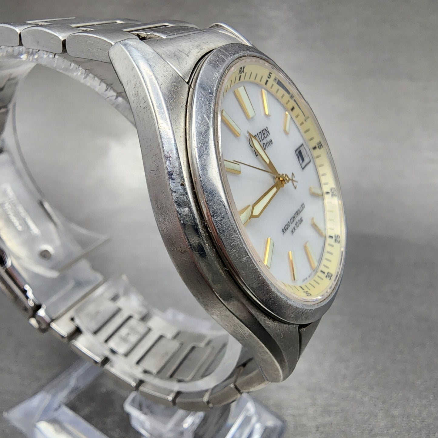 Citizen Eco-Drive Watch Men 38mm Silver Dial Steel Date Atomic Runs H415-503303