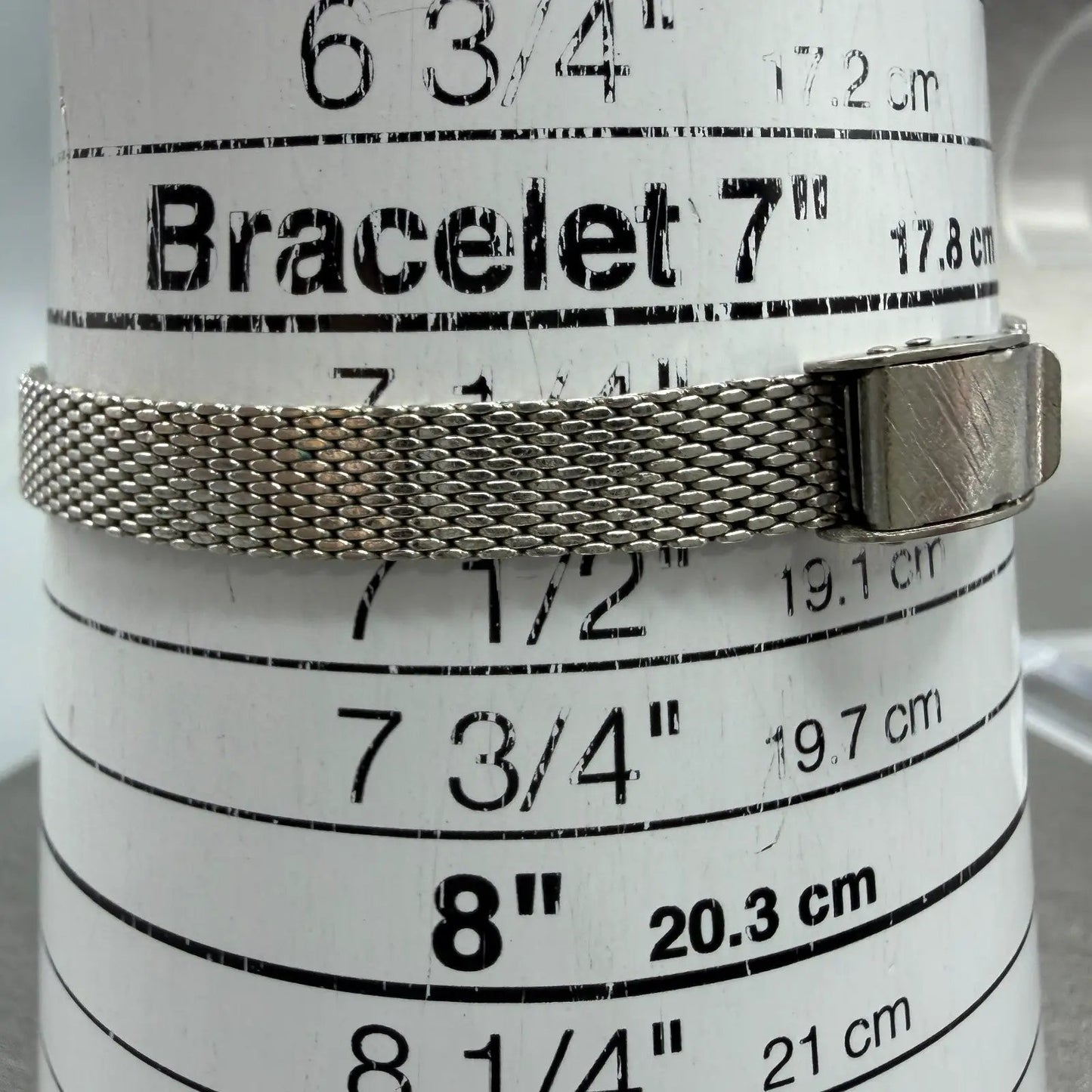 48181005