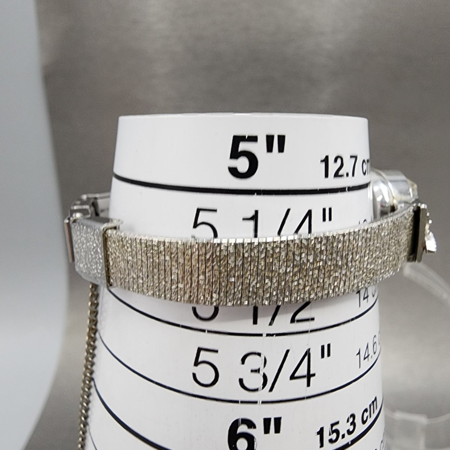 Citizen Watch Women 15mm White Dial White Gold Plated Manual Wind Runs VTG10