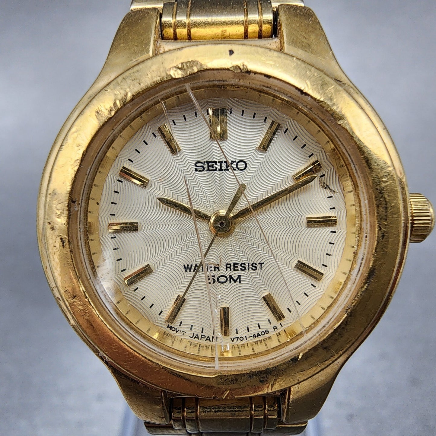 Seiko Watch Women 25mm Cream Dial Gold Tone Round V701-2H30 New Battery