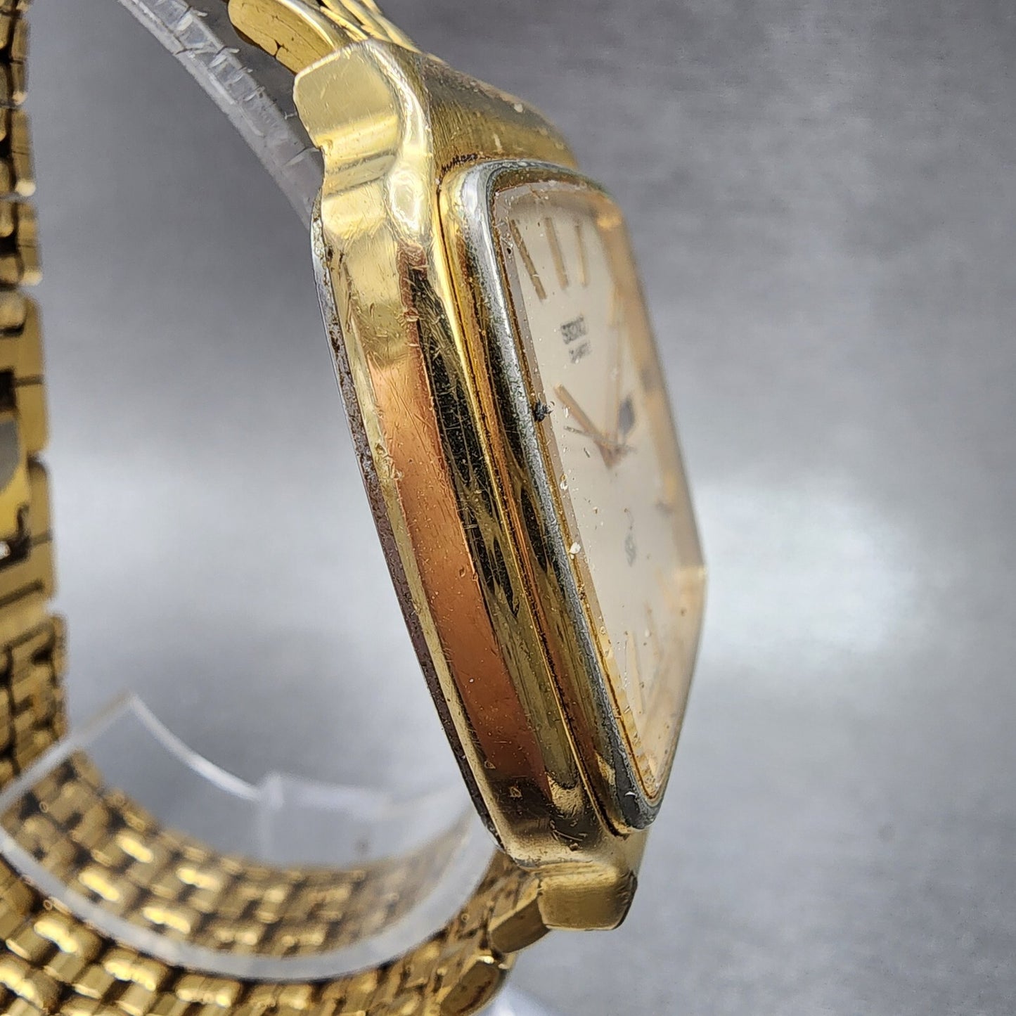 Seiko SQ Watch Men 32mm Cream Dial Gold Tone Daydate Rectangle 2633-5030 PARTS