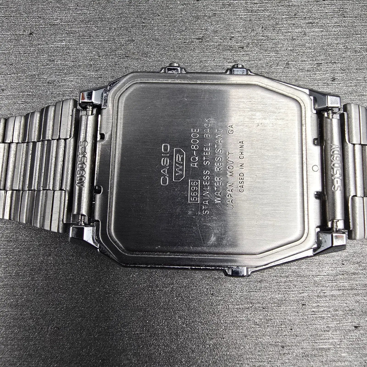 Casio AQ-800E Watch Men 31mm Silver Dial Silver Tone Chrono Alarm New Battery10