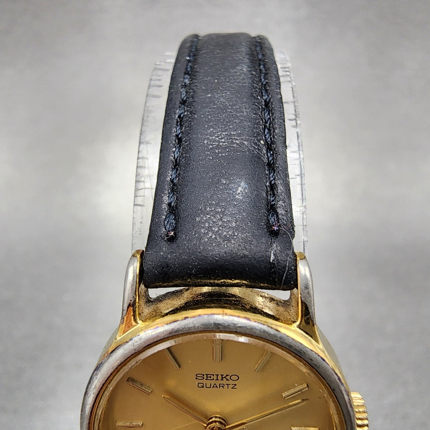 Seiko Watch Women 21mm Champagne Dial Gold Tone Round 2b31-0010 New Battery