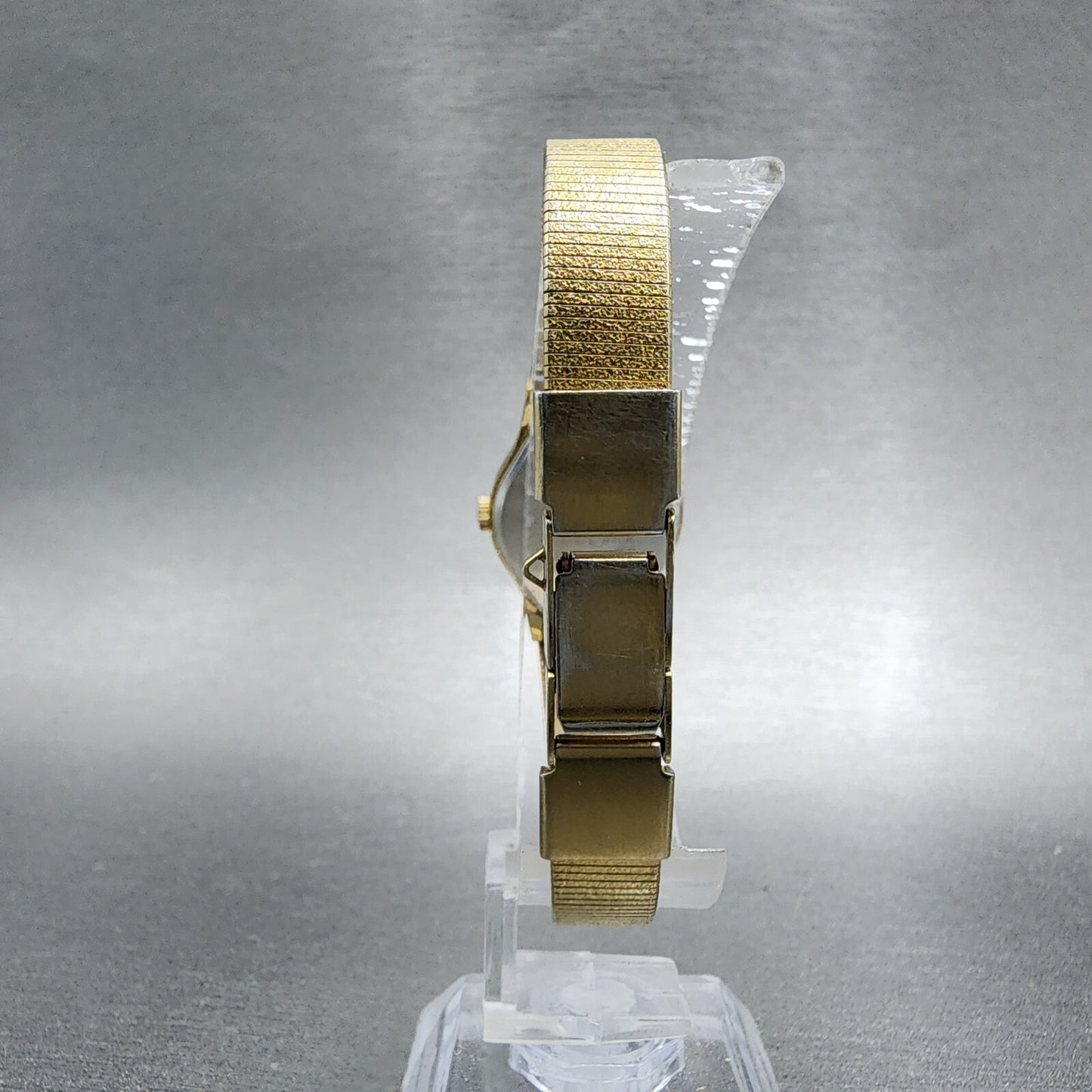 Seiko Watch Women 20mm Gold Dial Gold Tone Round 8Y21-0200 New Battery