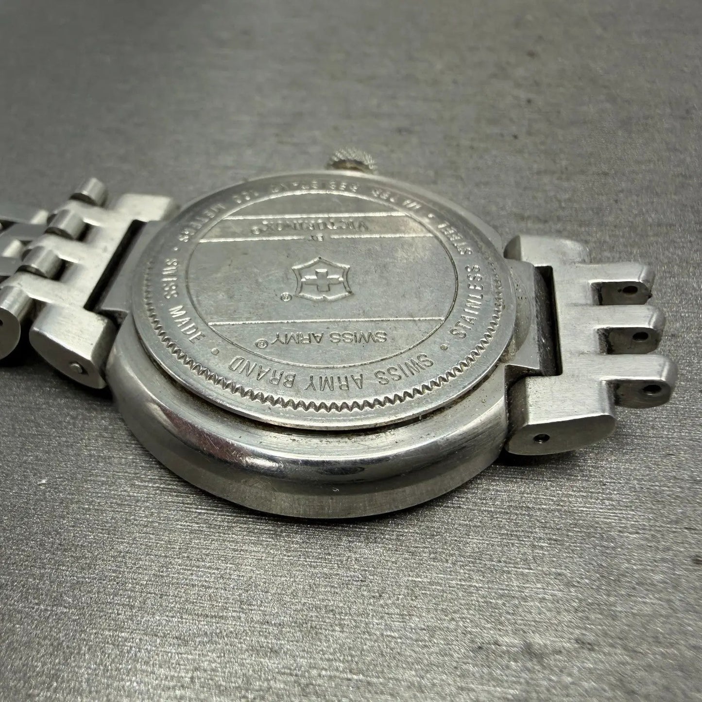 Victorinox Swiss Army Calvary Watch Men 39mm White Dial Silver Tone Date PARTS R21