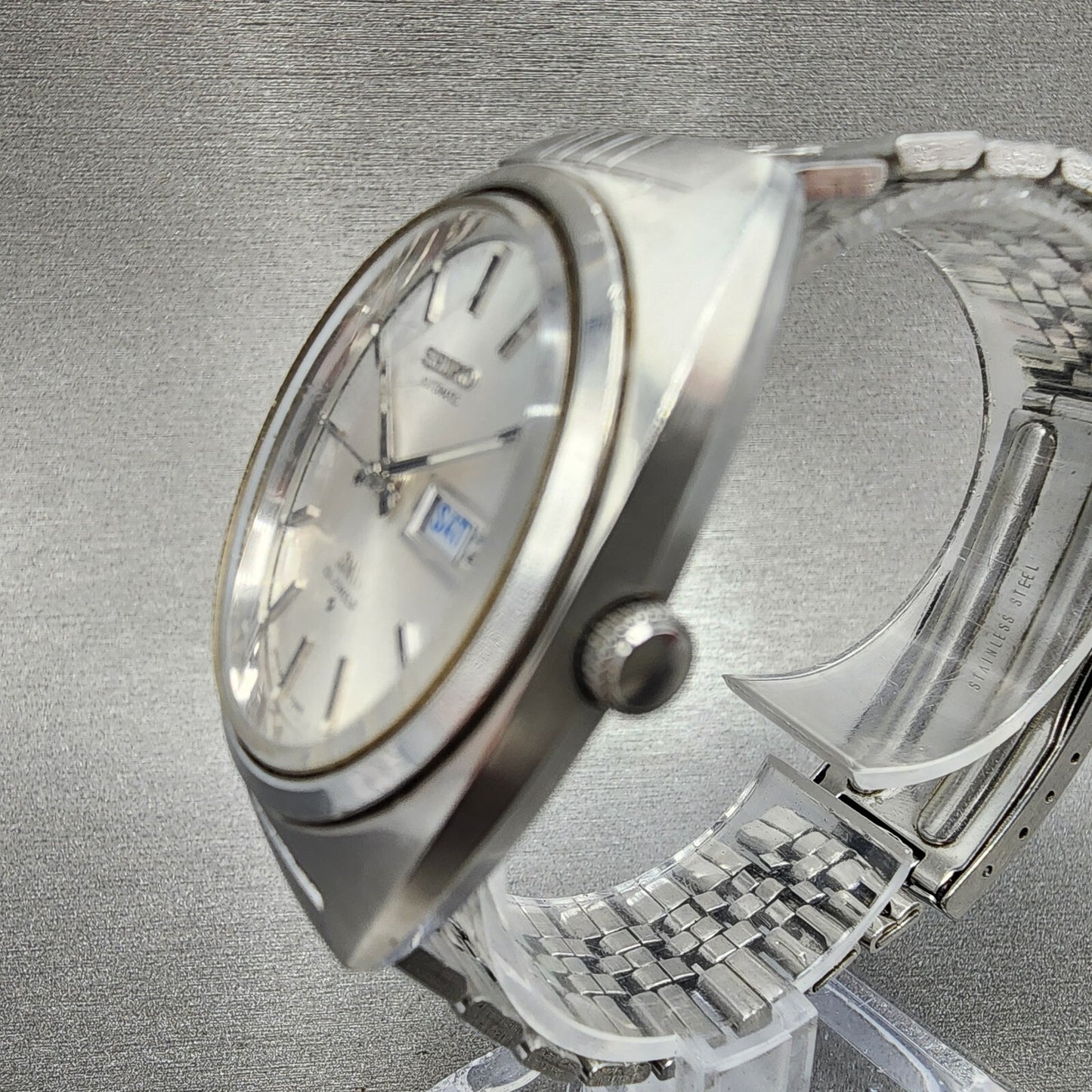 Seiko Lord Matic Watch Men 35mm Silver Dial Steel Daydate 5606-7140 Runs READ!!!
