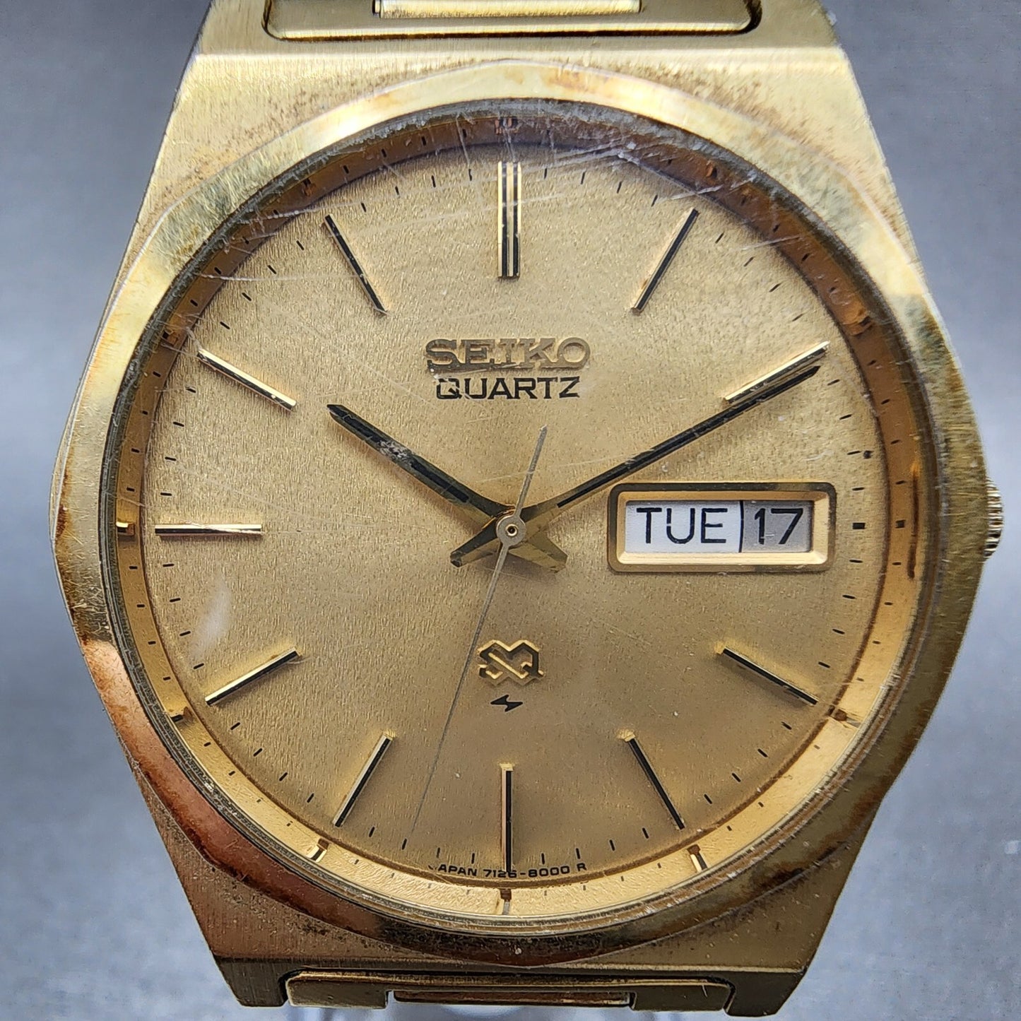 Seiko SQ Watch Men 36mm Gold Dial Gold Tone Daydate Round 7126-8009 New Battery