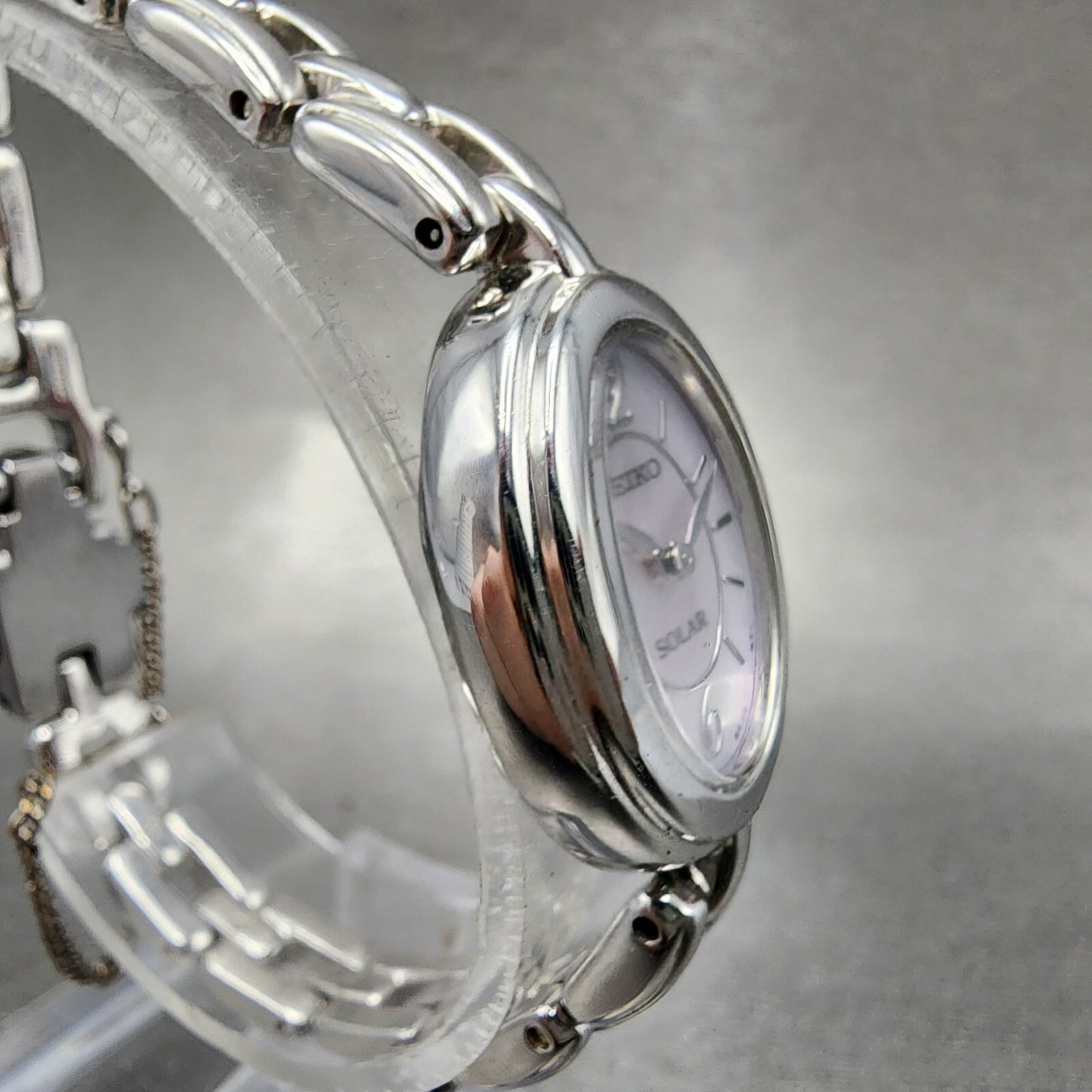 Seiko Solar Watch Women 18mm MOP Dial Silver Tone Oval V110-5a20 Runs