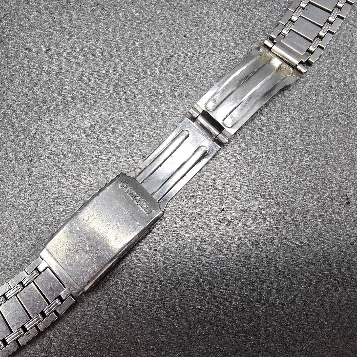 Citizen Bracelet 12mm Stainless Steel Silver Tone Tri Folding Clasp Vintage15