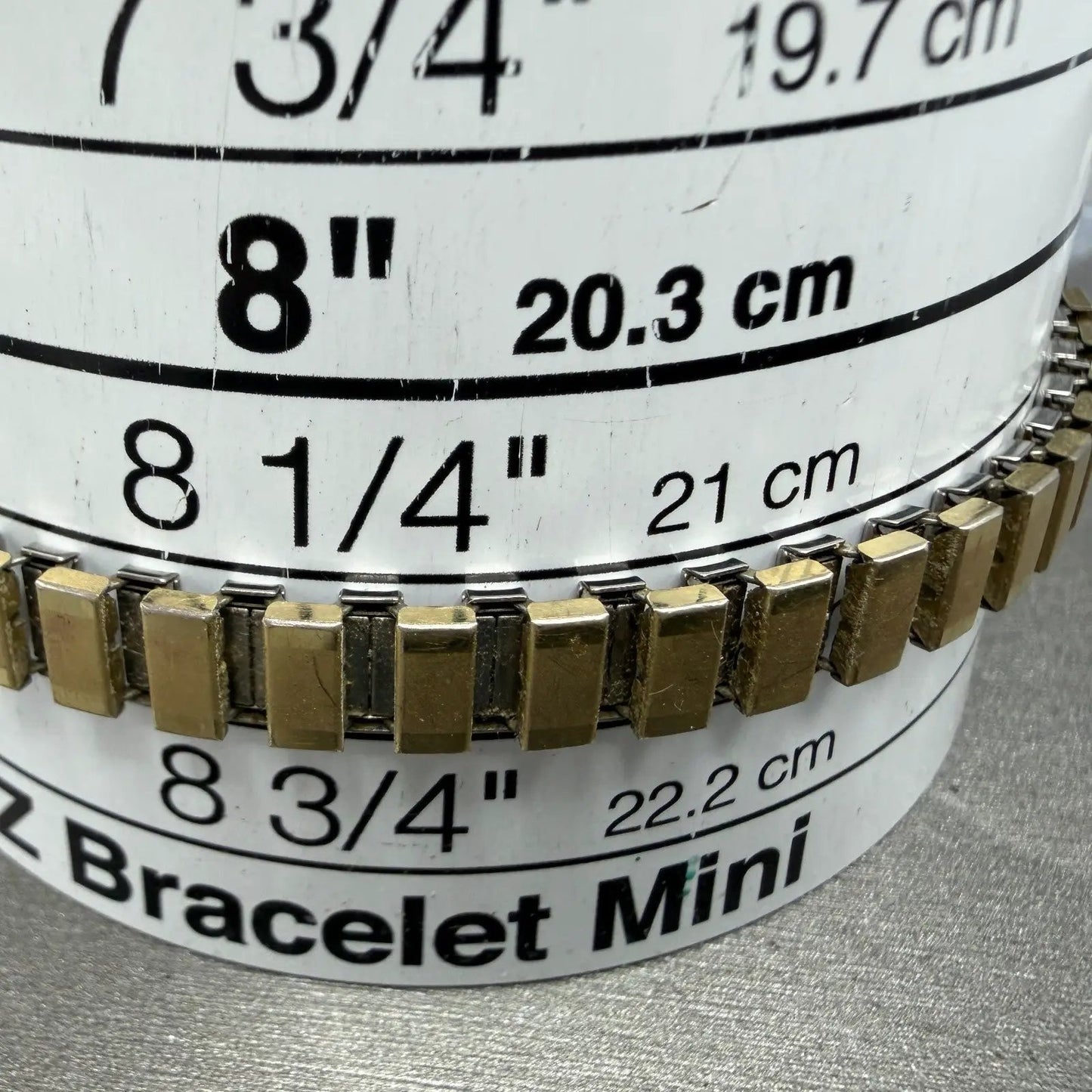 Bulova Watch Women 24mm Champagne Dial Gold Tone Round 84363 New Battery10