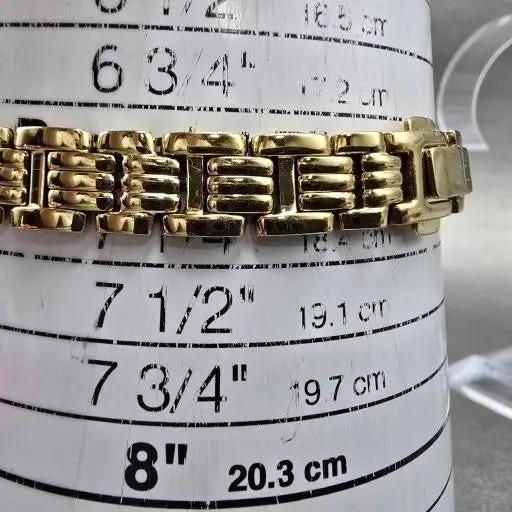 Citizen Eco-Drive Watch Women 18mm MOP Dial Gold tone Oval B023-S019206 Runs12