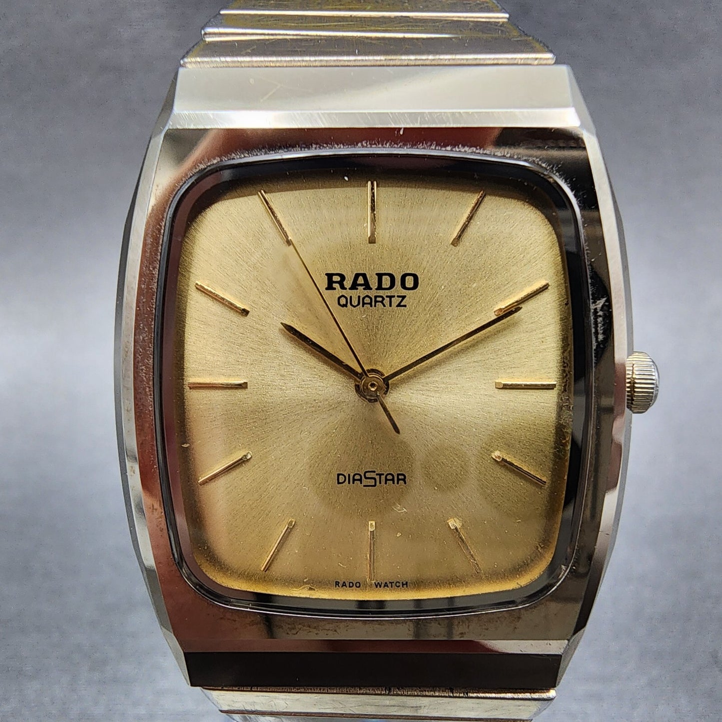 Rado Diastar Watch Men 29mm Gold Dial Gold Tone Rectangle 132.9505.3 New Battery