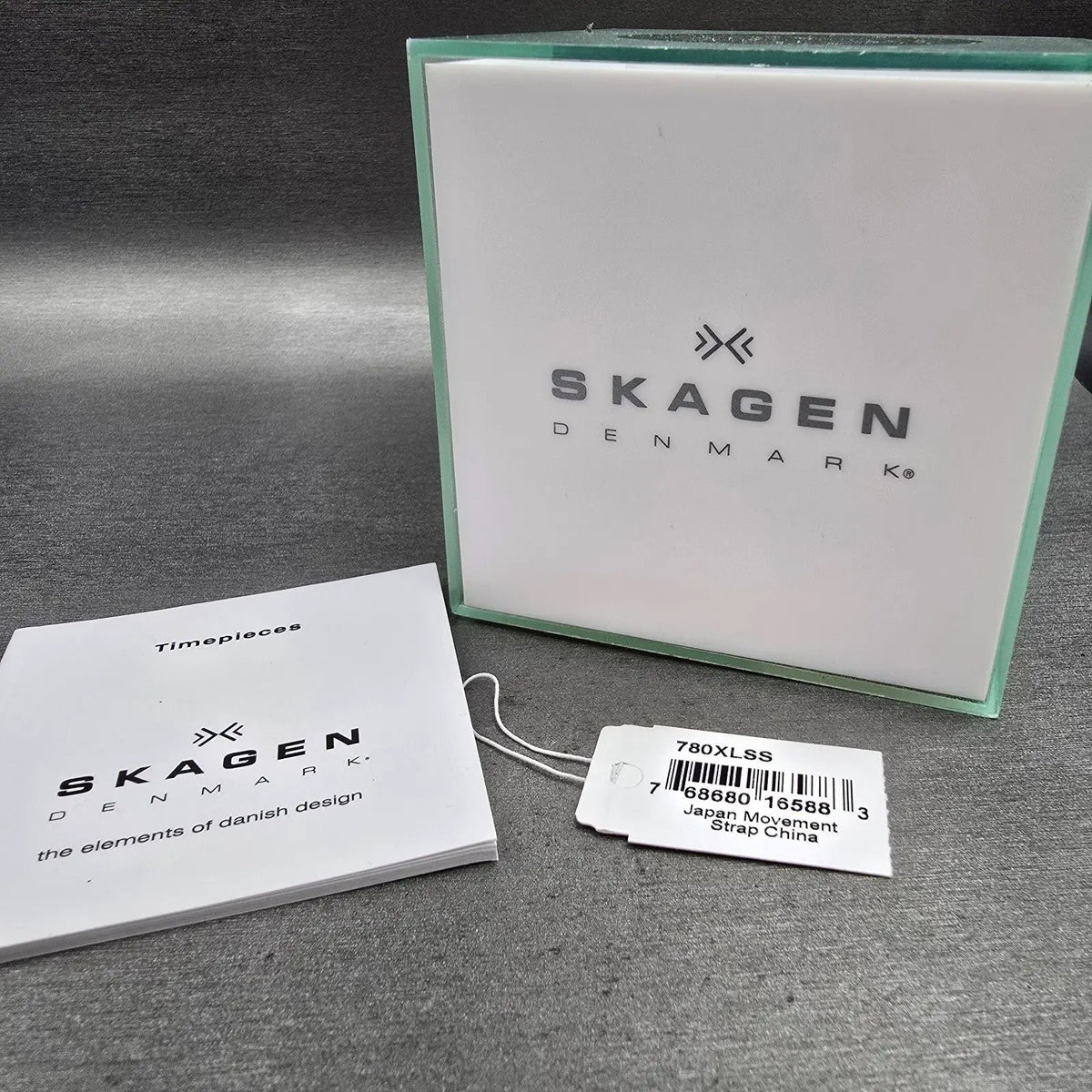 Skagen Watch Men 40mm Silver Dial Silver Tone Date Round 780XLSS New Battery12
