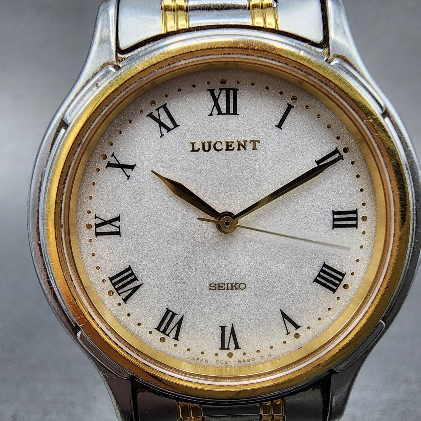 Seiko Lucent Watch Men 33mm White Dial Two Tone 5e21-6b0a New Battery