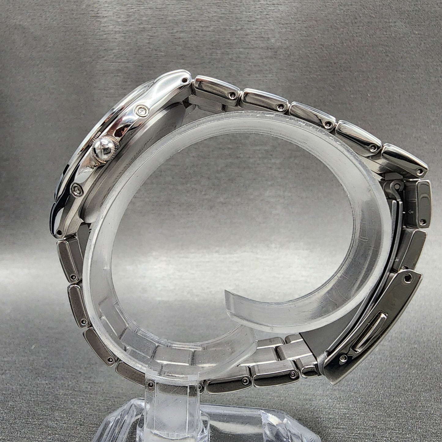 Citizen Eco-Drive Atomic Watch Men 37mm White Dial Titanium Date H110-T018360
