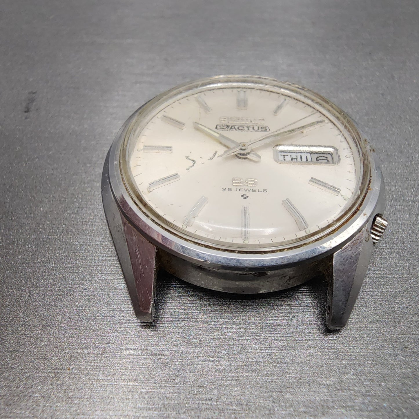 Seiko 5Actus SS Watch Men 37mm Silver Dial Silver Tone Daydate 6106-8610 Runs