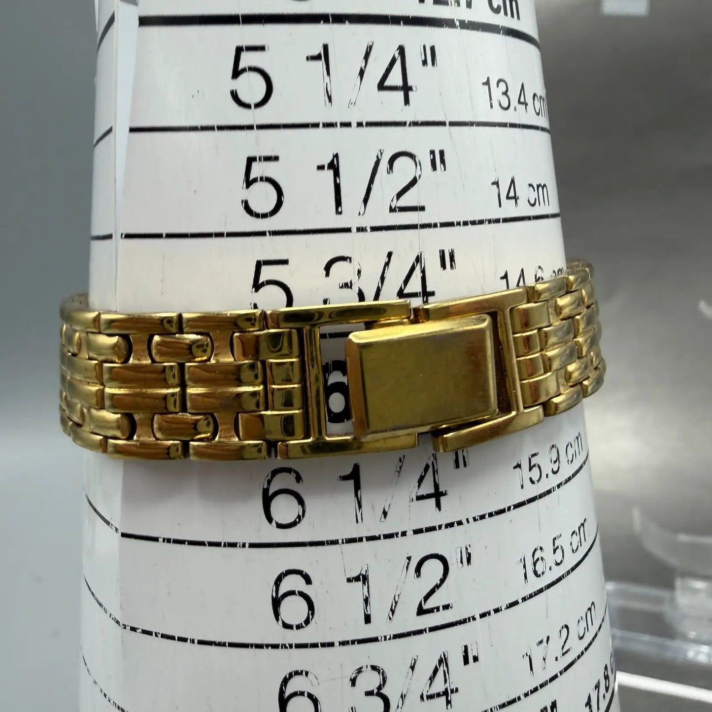 Seiko Watch Women 19mm Black Dial gold Tone Round V400-0538 New Battery Vintage10