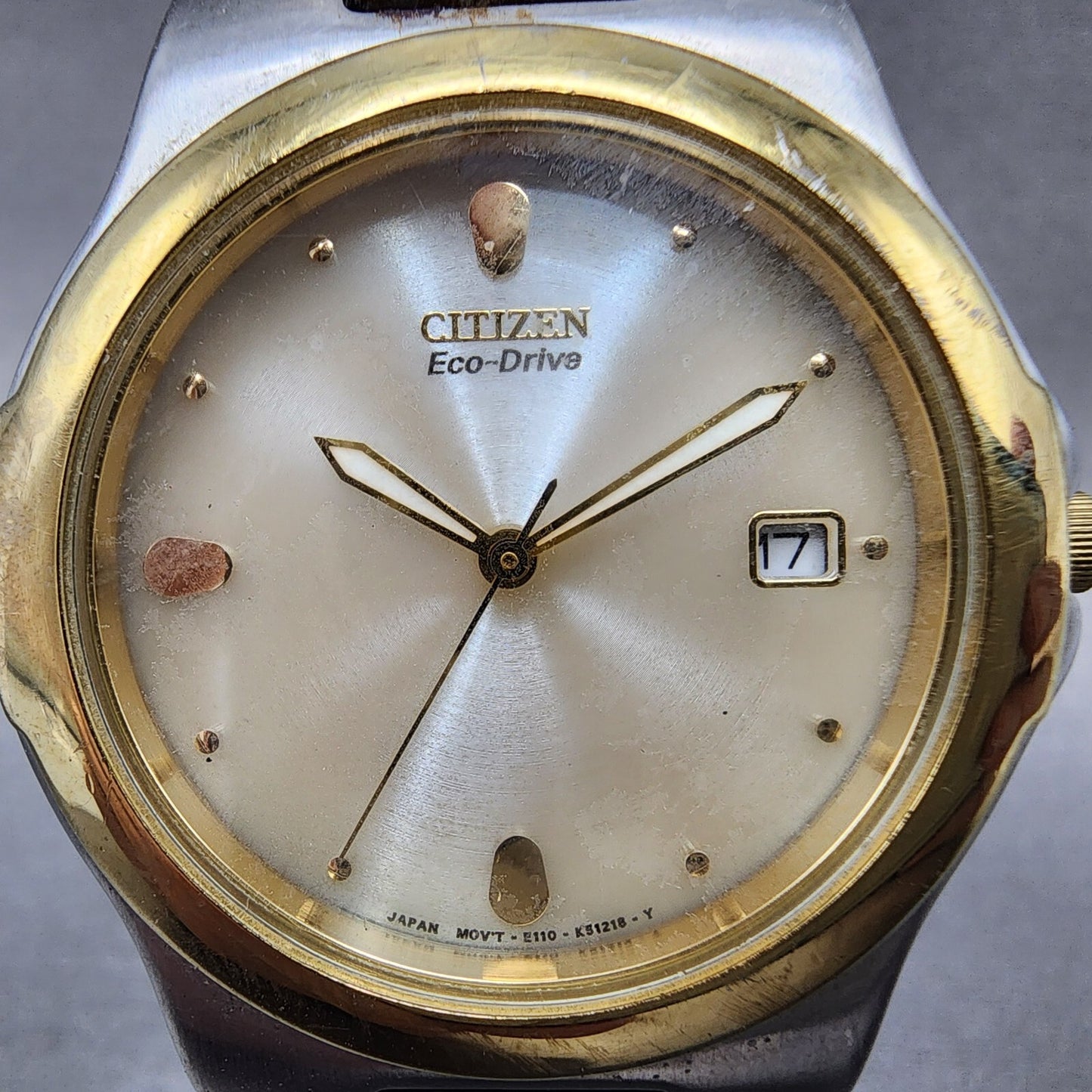 Citizen Eco-Drive Watch Men 36mm White Dial Two Tone Date Round E110-K16768 Runs