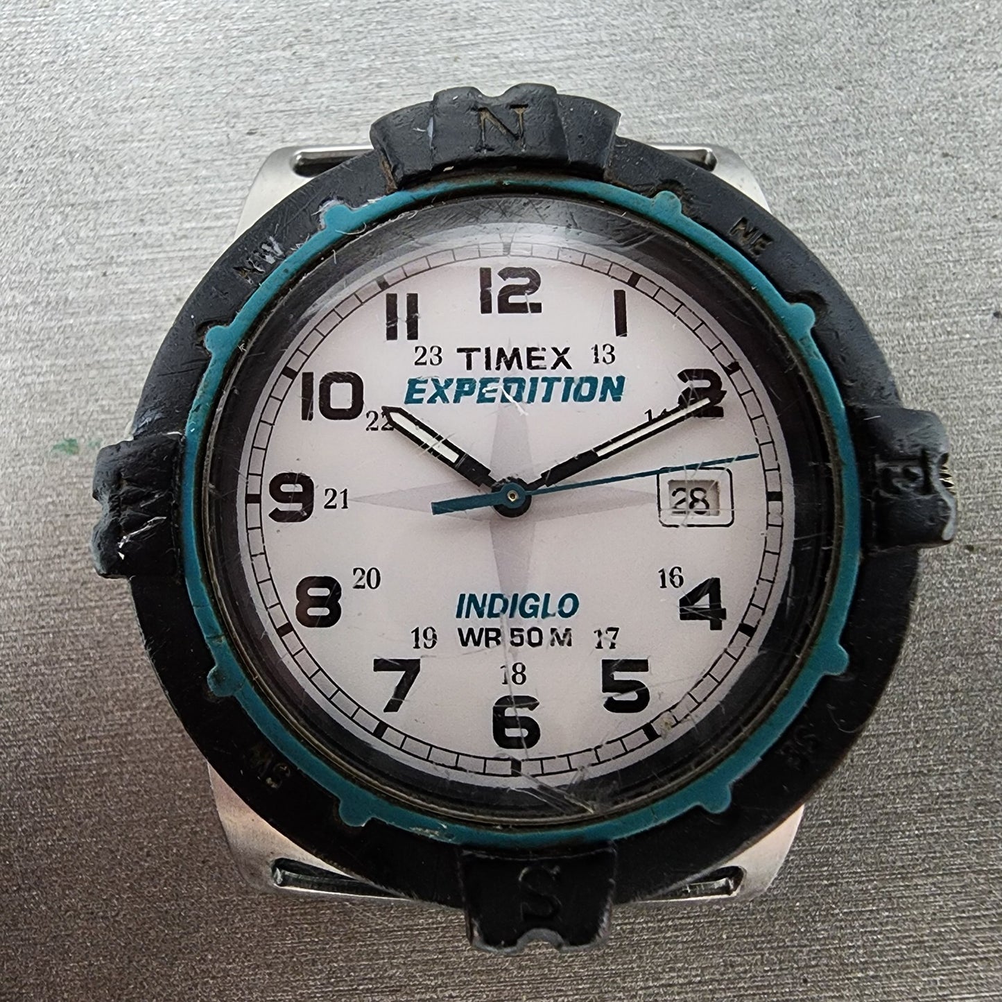 VTG Timex Expedition Watch Men White Dial Silver Tone Date Indiglo 1999 New Batt