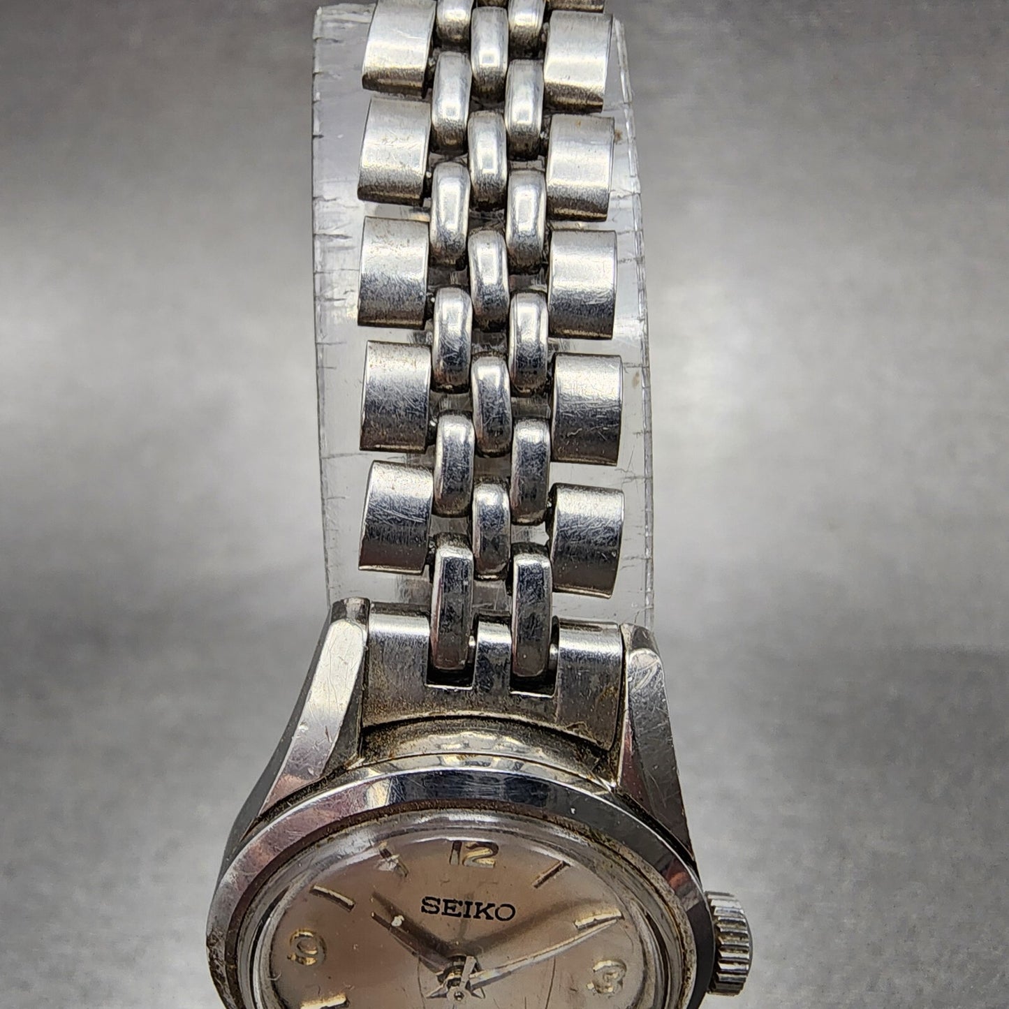 Seiko Watch Women 23mm Silver Dial Steel Round Manual Wind 2104-0091 PARTS