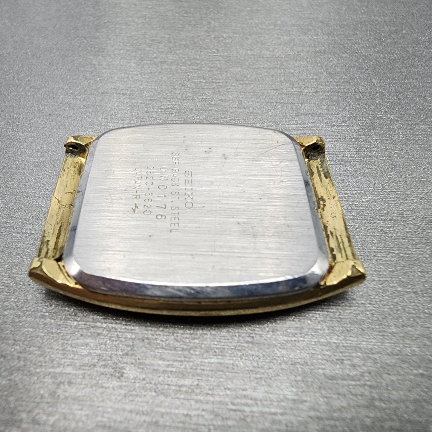 VTG Seiko Watch Men 28mm White Dial Gold Tone Rectangle 2620-5620 PARTS