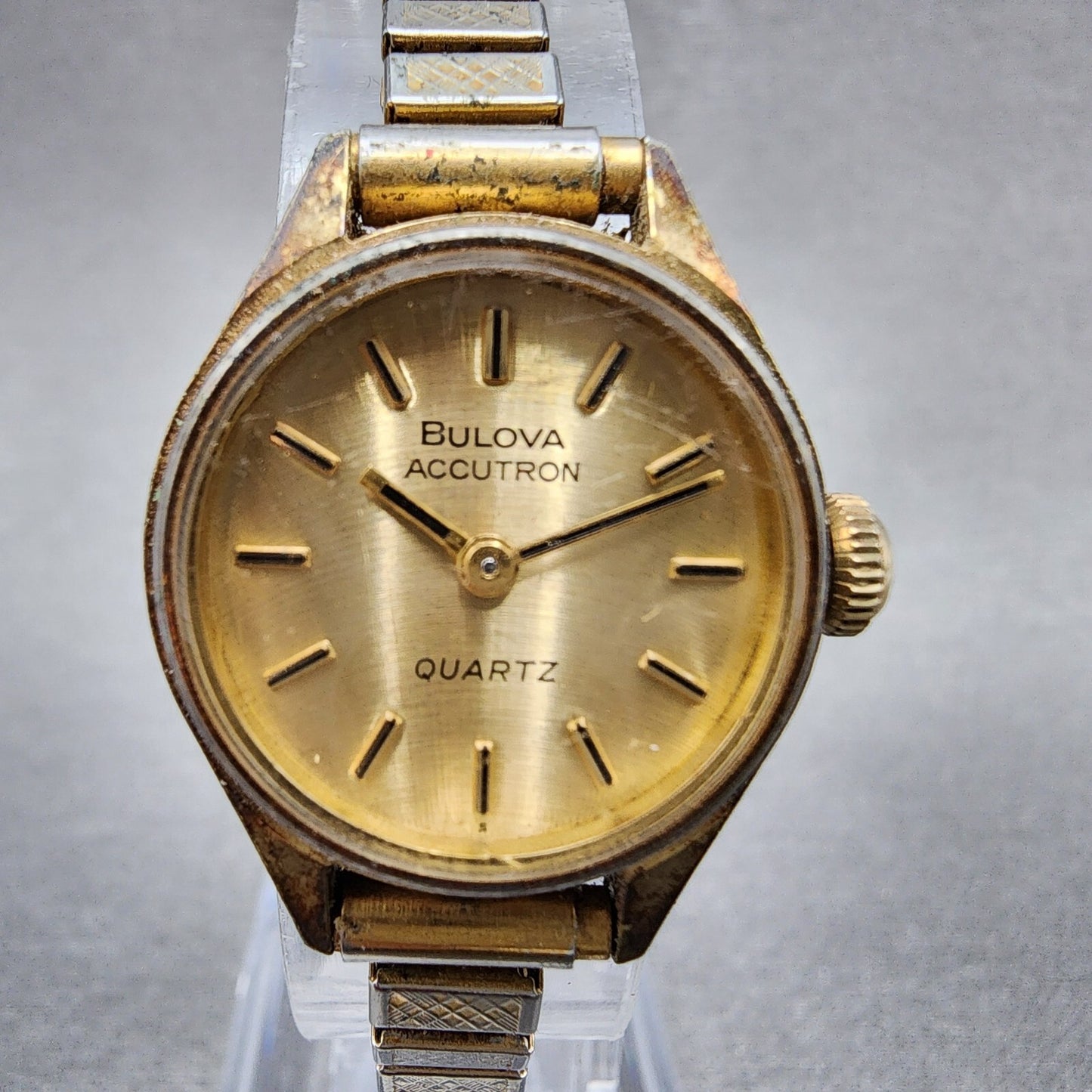 VTG Bulova Accutron Watch Women 22mm Gold Dial Gold Tone Round N8 PARTS