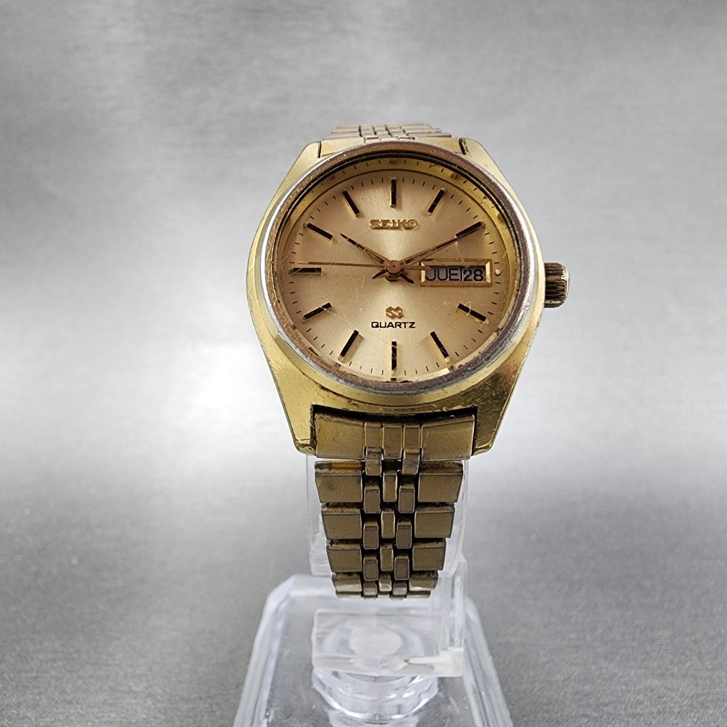 Seiko SQ Watch Women 25mm Champagne Dial Gold Tone Daydate Round New Battery