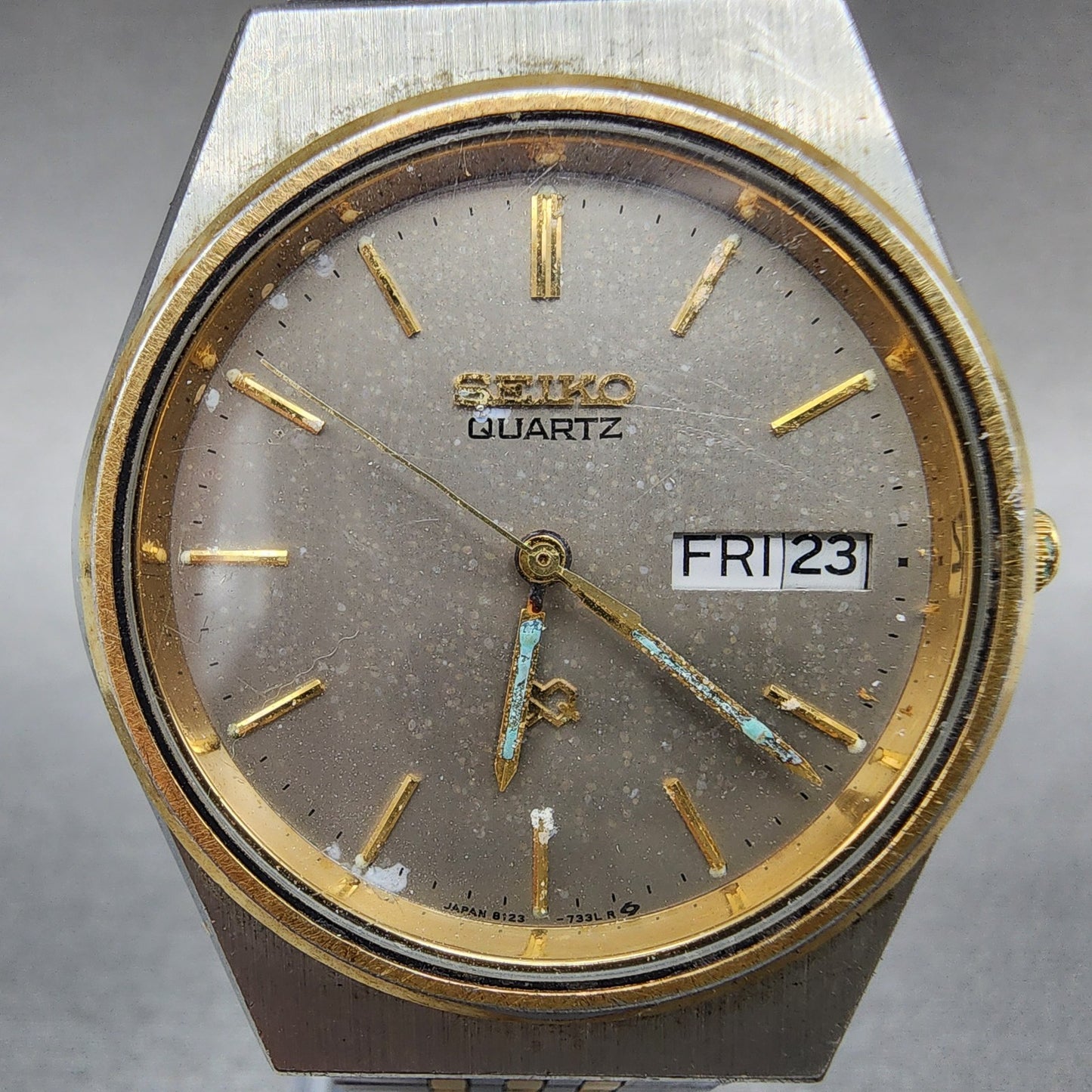 Seiko SQ Watch Men 35mm Gray Dial Two Tone Daydate 8123-7249 PARTS