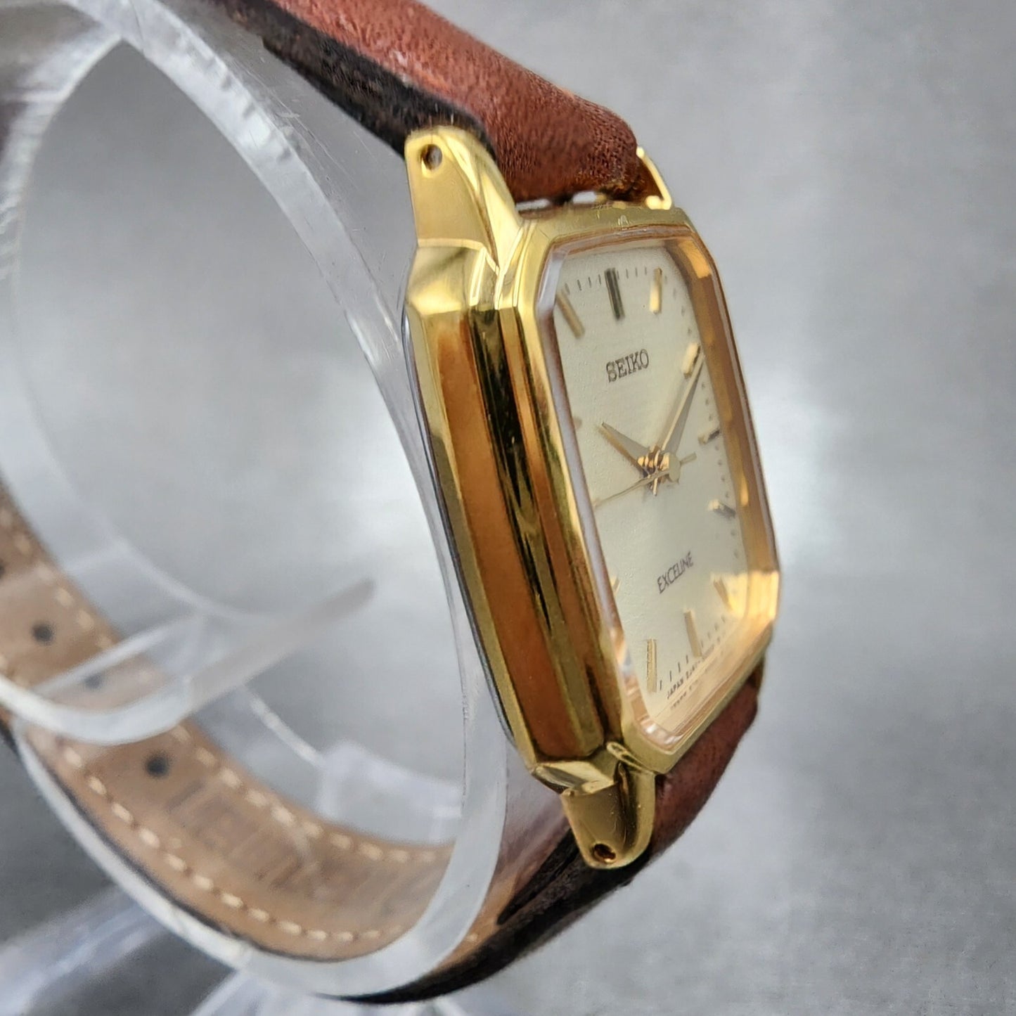 Seiko Exceline Tank Watch Women 20mm Champagne Dial Gold Plated 2j41-5000 NewBat